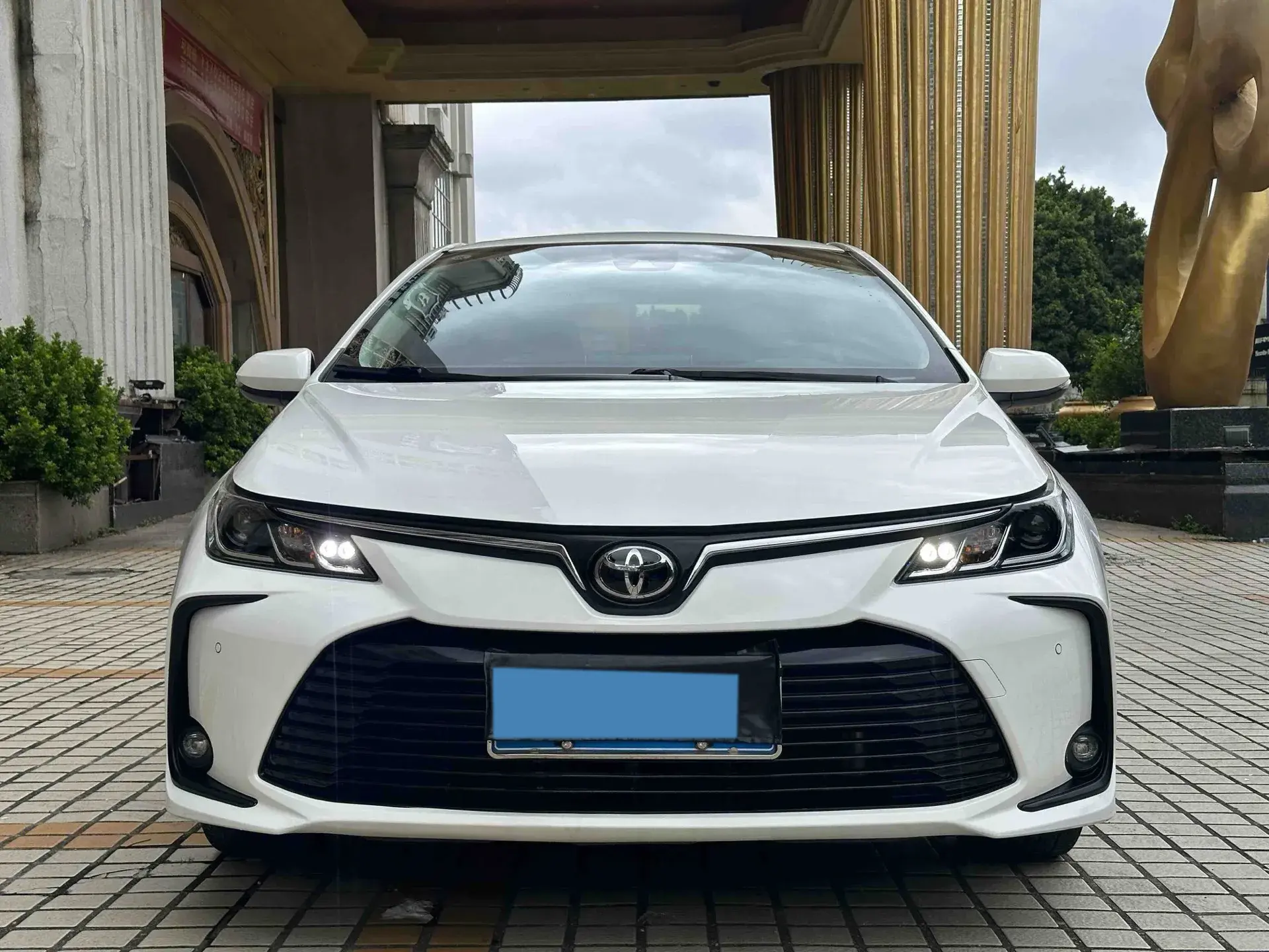 2021 TOYOTA COROLLA thumbnail 2