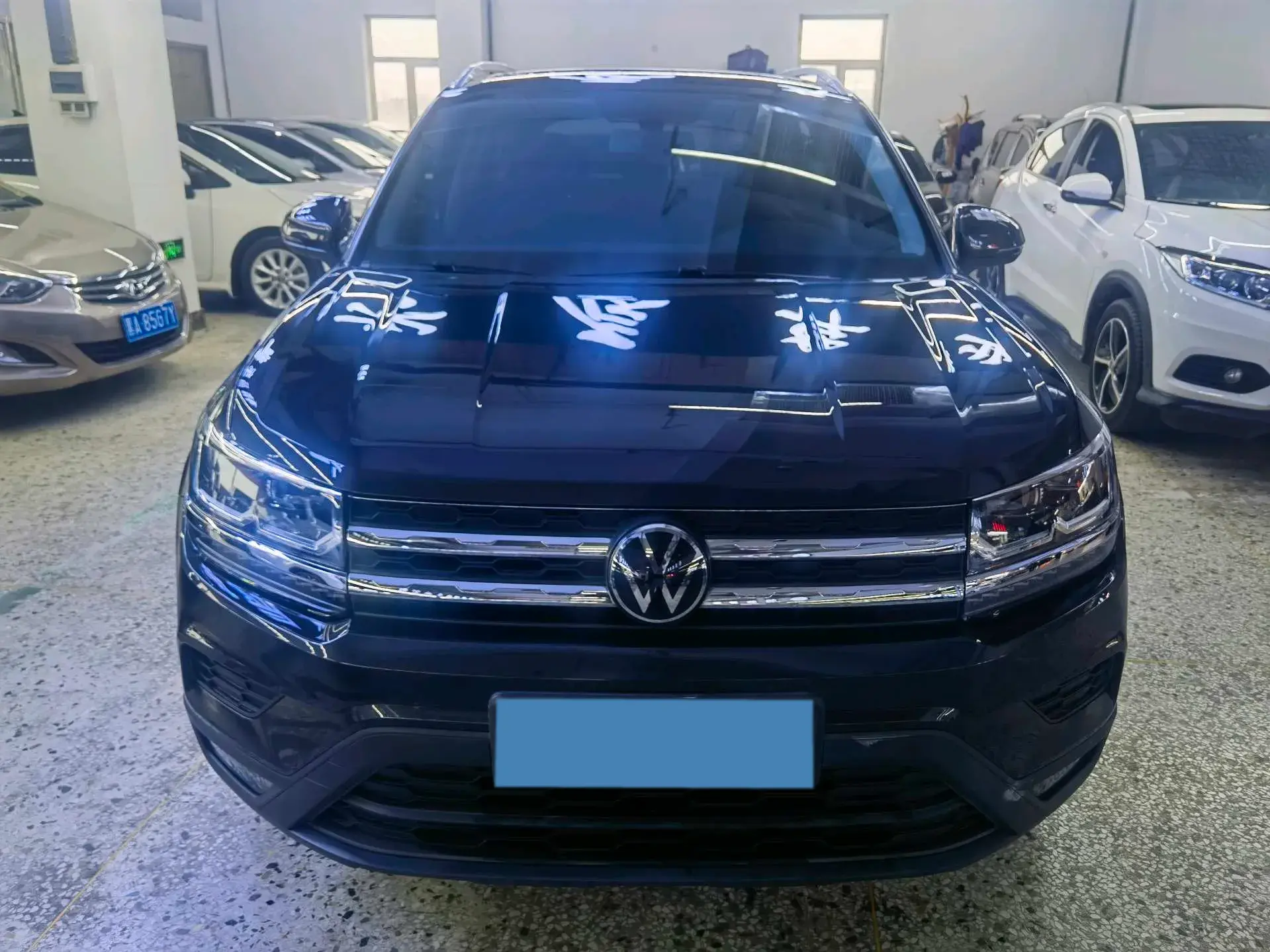 2021 VOLKSWAGEN THARU thumbnail 2