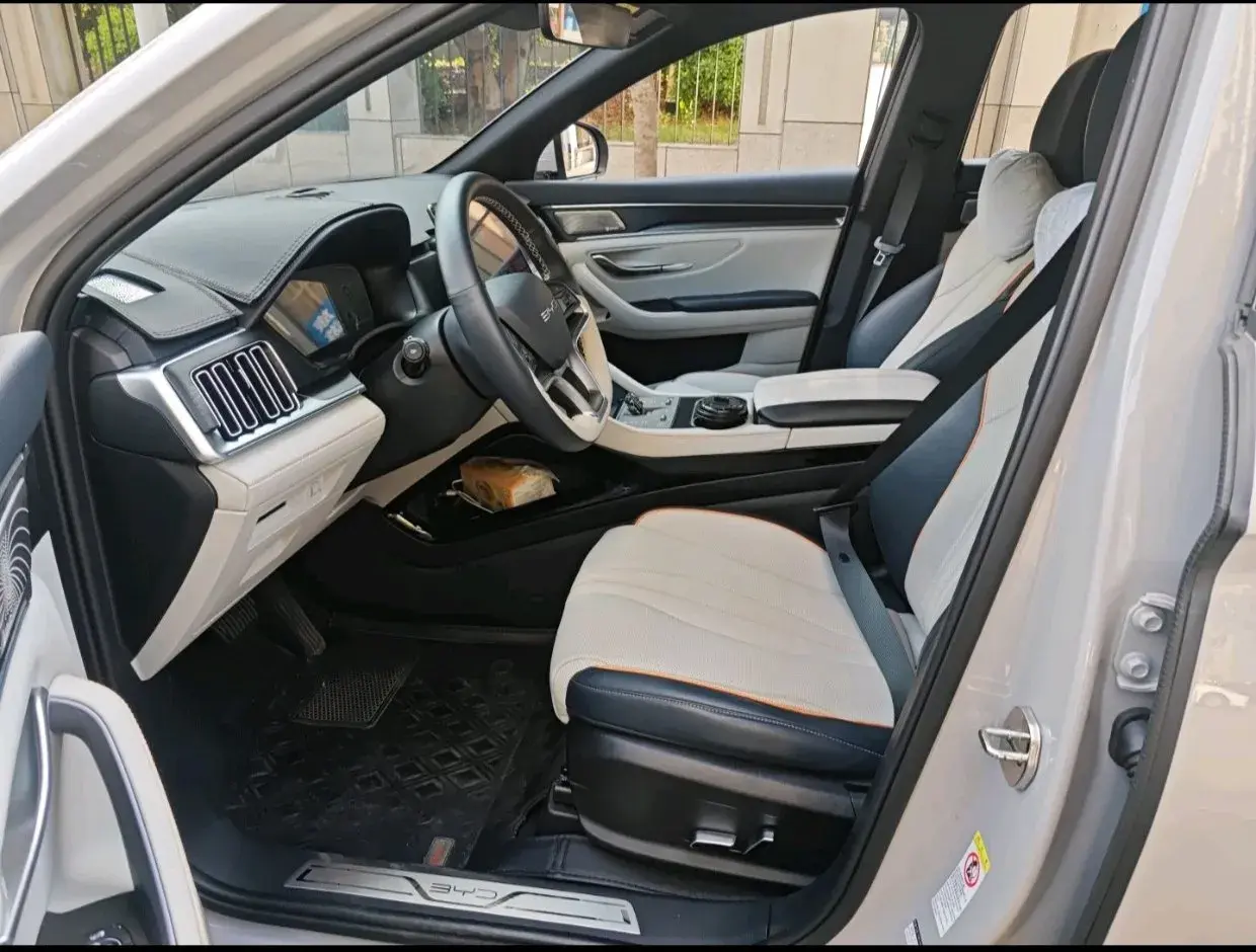 2023 BYD SONG thumbnail 4