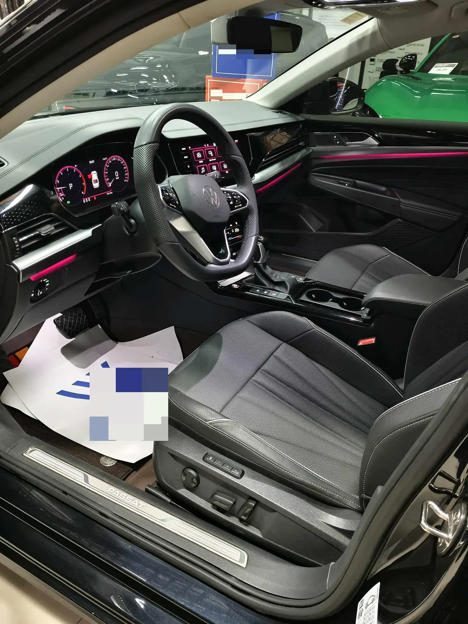 2024 VOLKSWAGEN PASSAT thumbnail 4