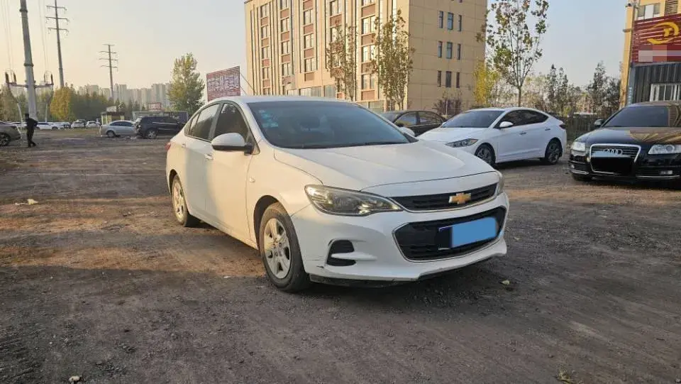 2019 CHEVROLET CAVALIER thumbnail 3