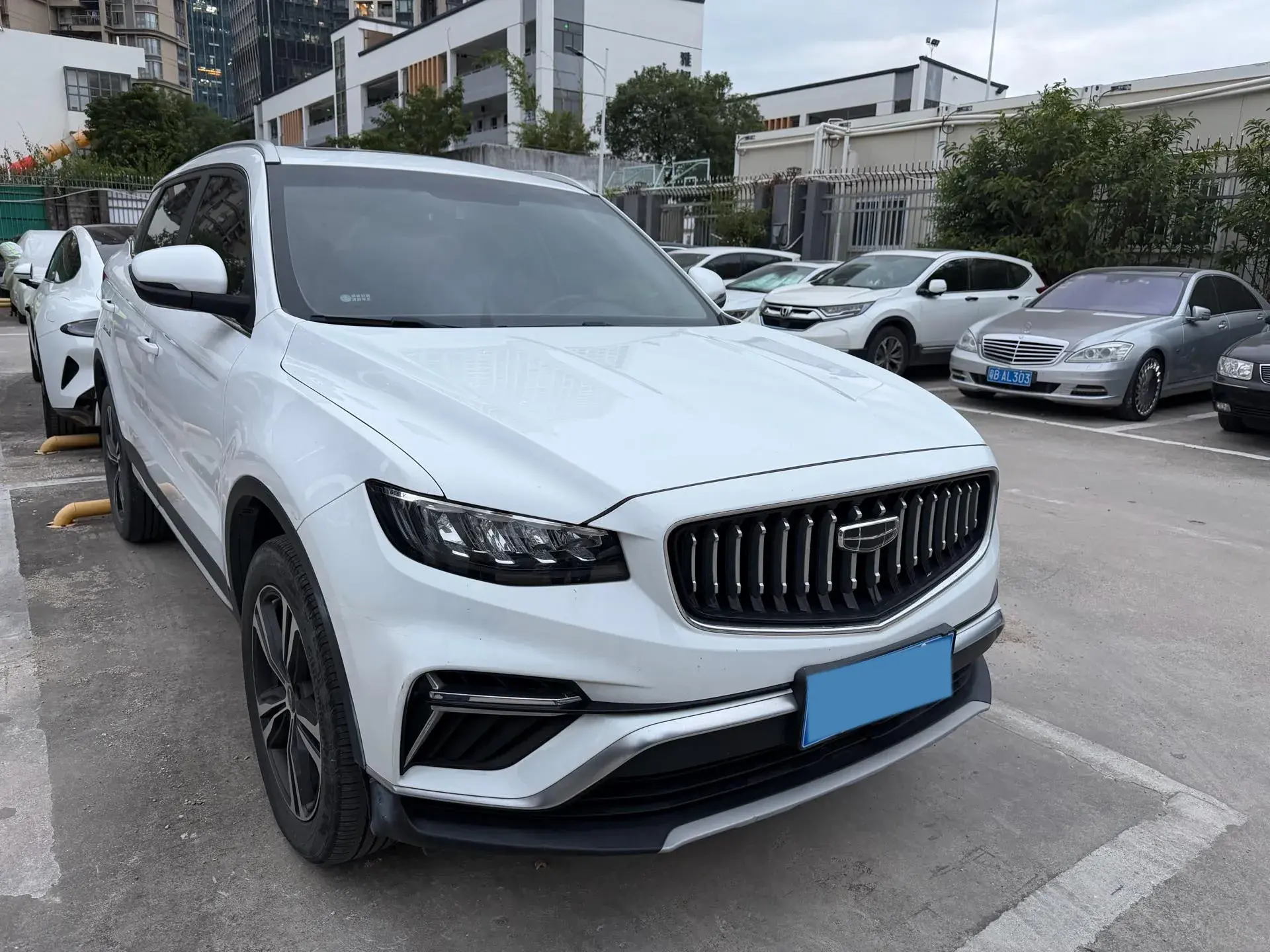 2022 GEELY AZKARRA thumbnail 2