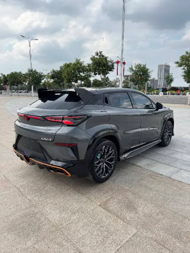 2022 ChangAn UNI-T 1.5T 188HP L4 7DCT,autocango,china used car exporter,china ev exporter,chinese used car exporter,chinese used ev exporter