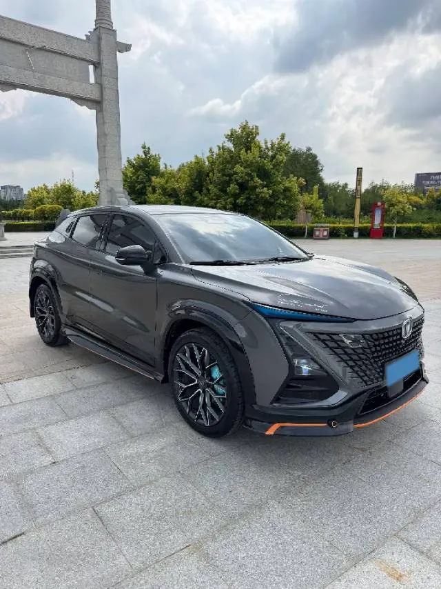 2022 ChangAn UNI-T 1.5T 188HP L4 7DCT,autocango,china used car exporter,china ev exporter,chinese used car exporter,chinese used ev exporter