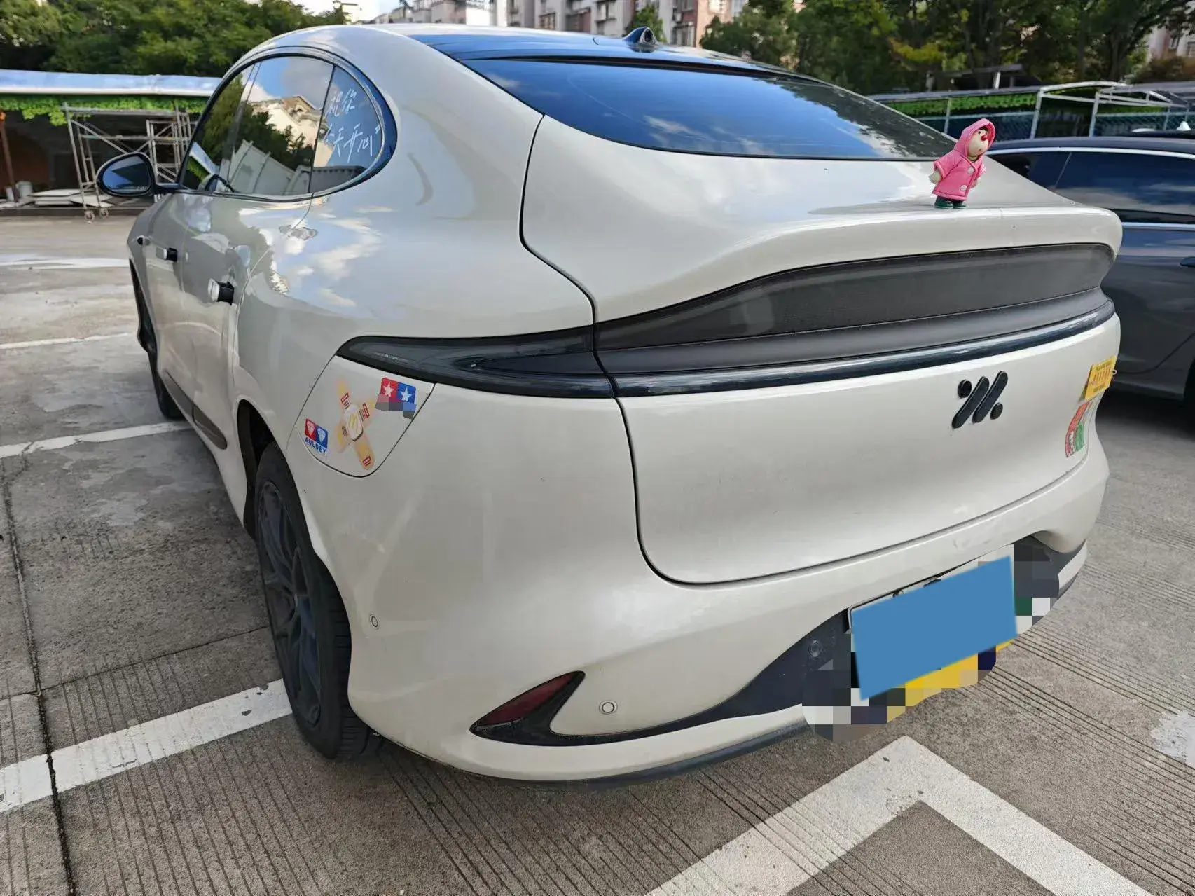 2023 IM LS6 thumbnail 3