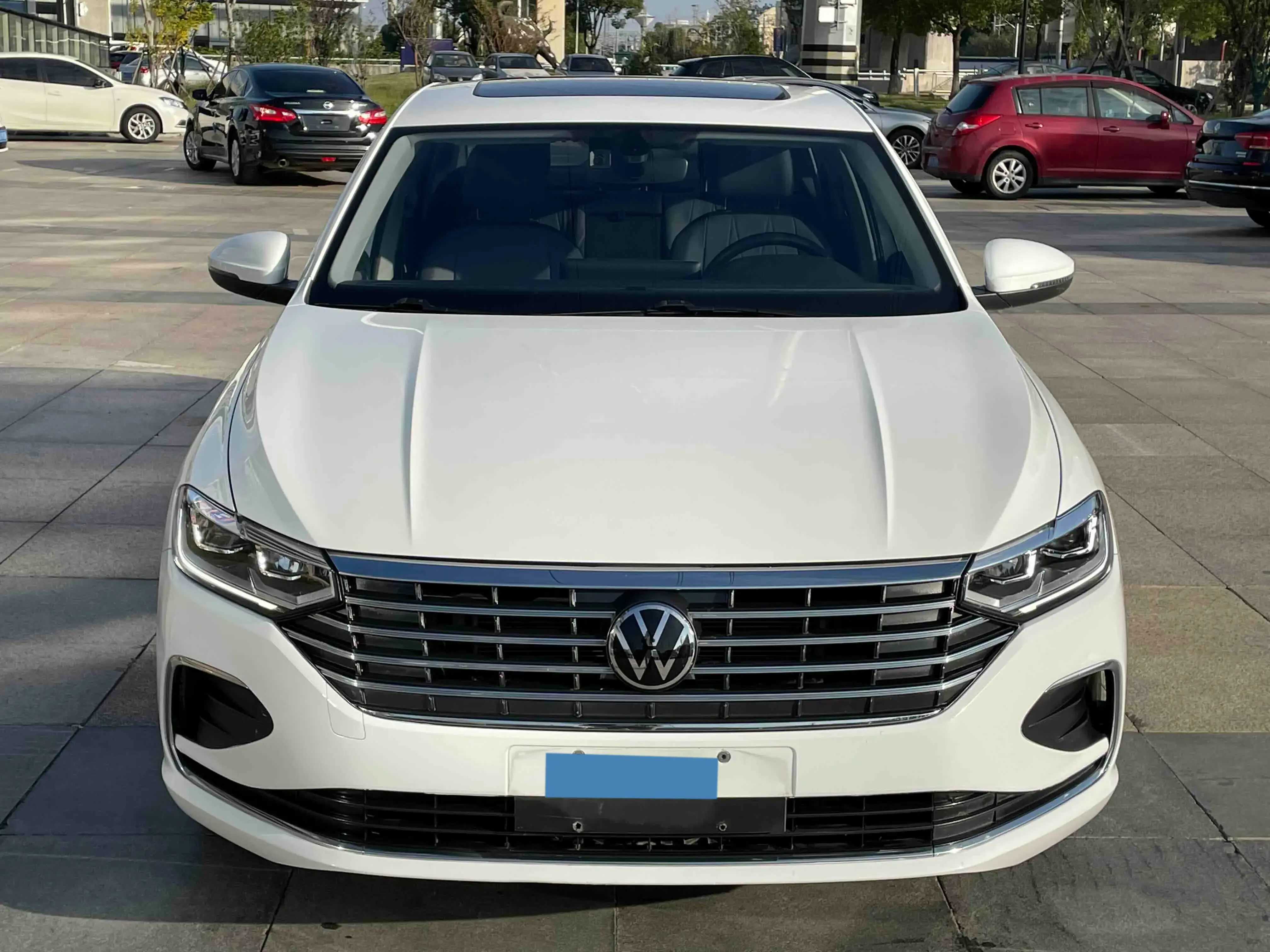 2023 VOLKSWAGEN LAVIDA thumbnail 2