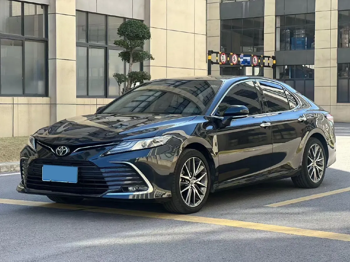 2021 Toyota Camry 2.5L 209HP L4 8AT,autocango,china used car exporter,china ev exporter,chinese used car exporter,chinese used ev exporter