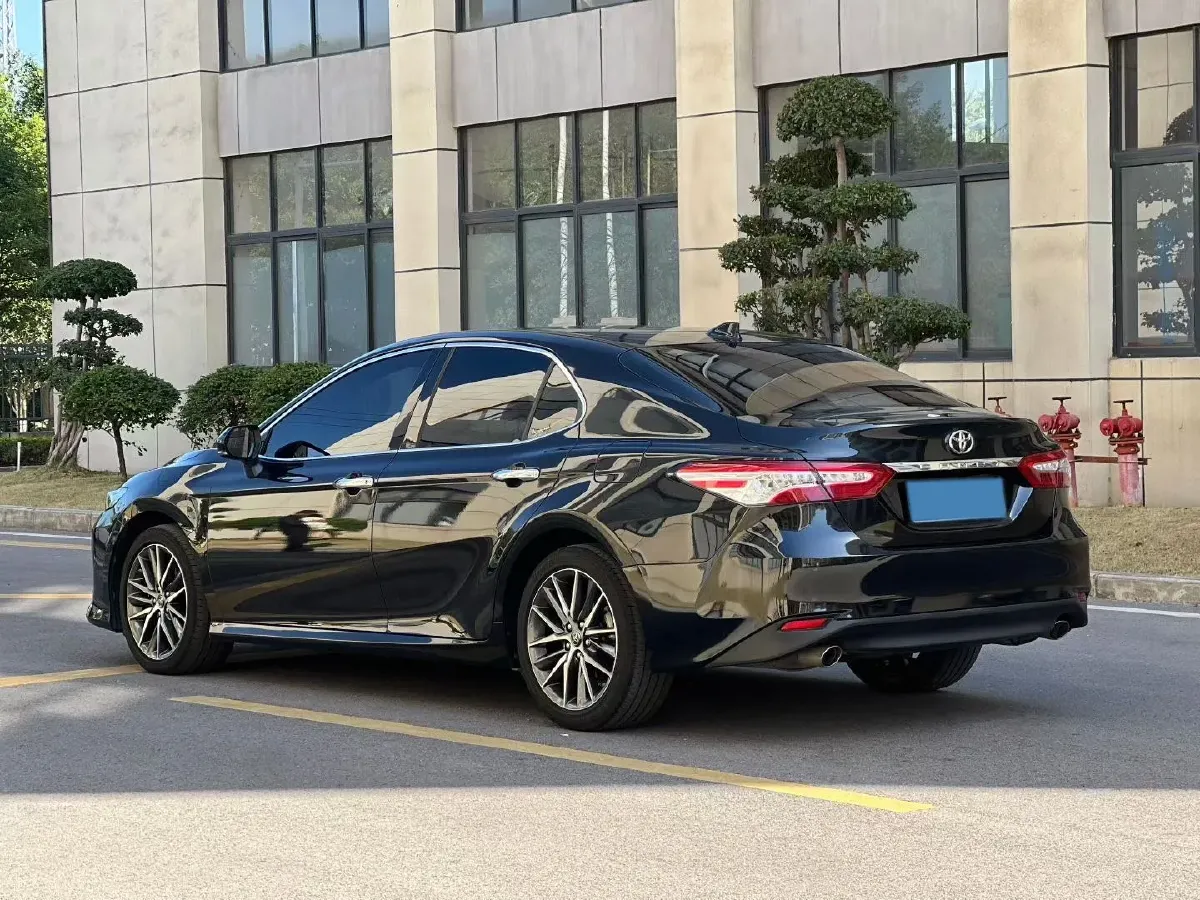 2021 Toyota Camry 2.5L 209HP L4 8AT,autocango,china used car exporter,china ev exporter,chinese used car exporter,chinese used ev exporter