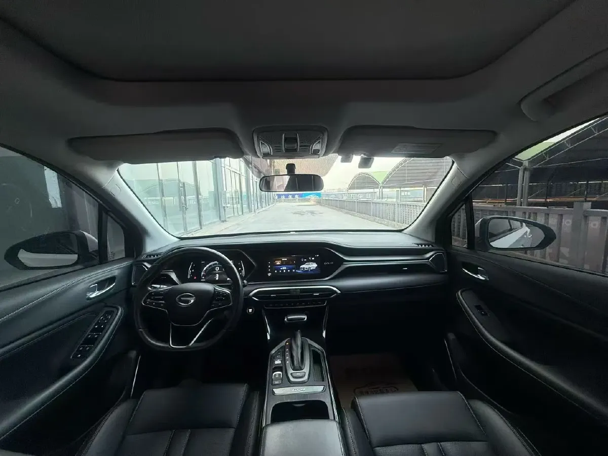 2021 GAC Trumpchi GS4 1.5T 169HP L4 6AT,autocango,china used car exporter,china ev exporter,chinese used car exporter,chinese used ev exporter