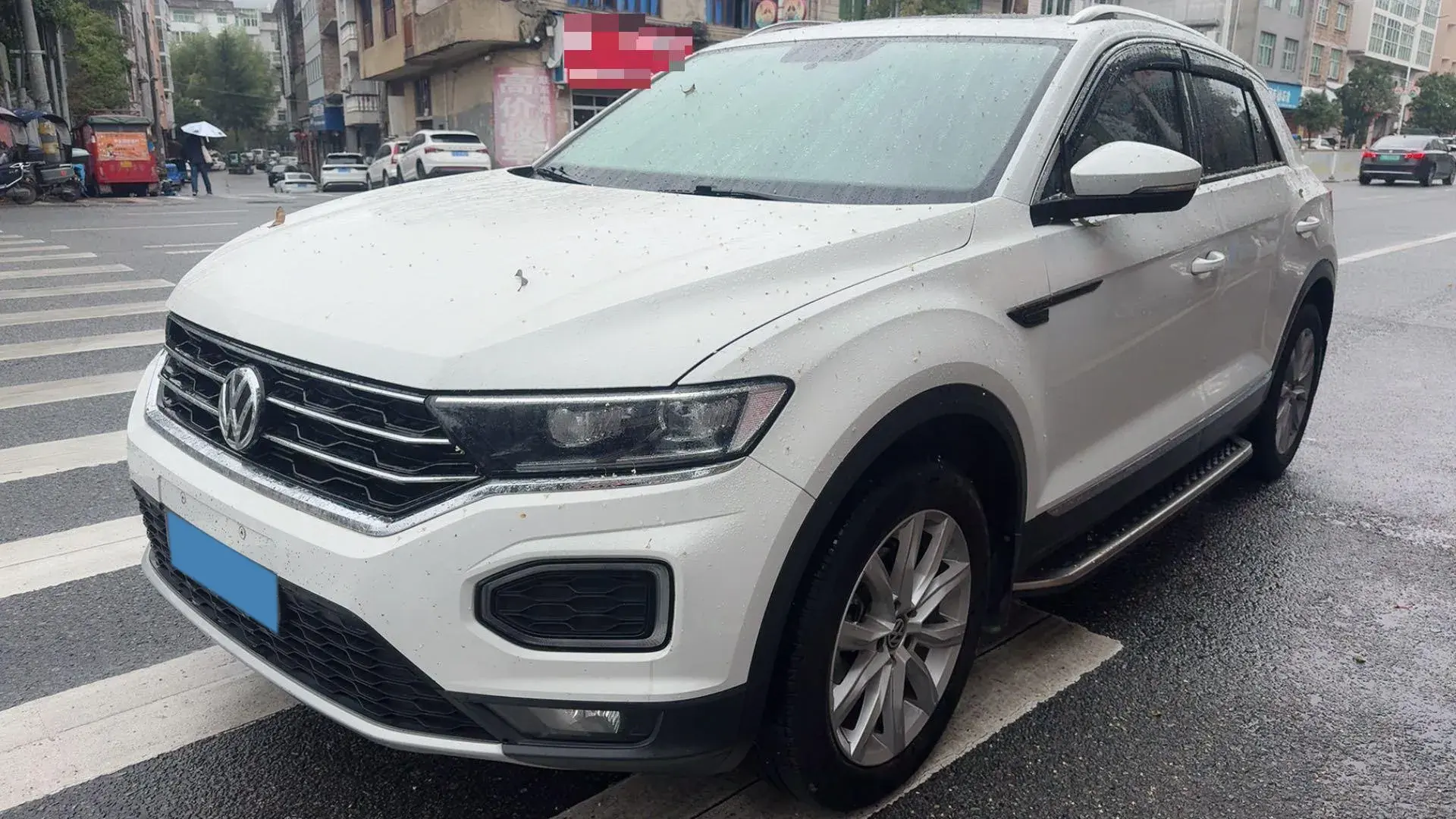 2020 VOLKSWAGEN T-ROC view 1