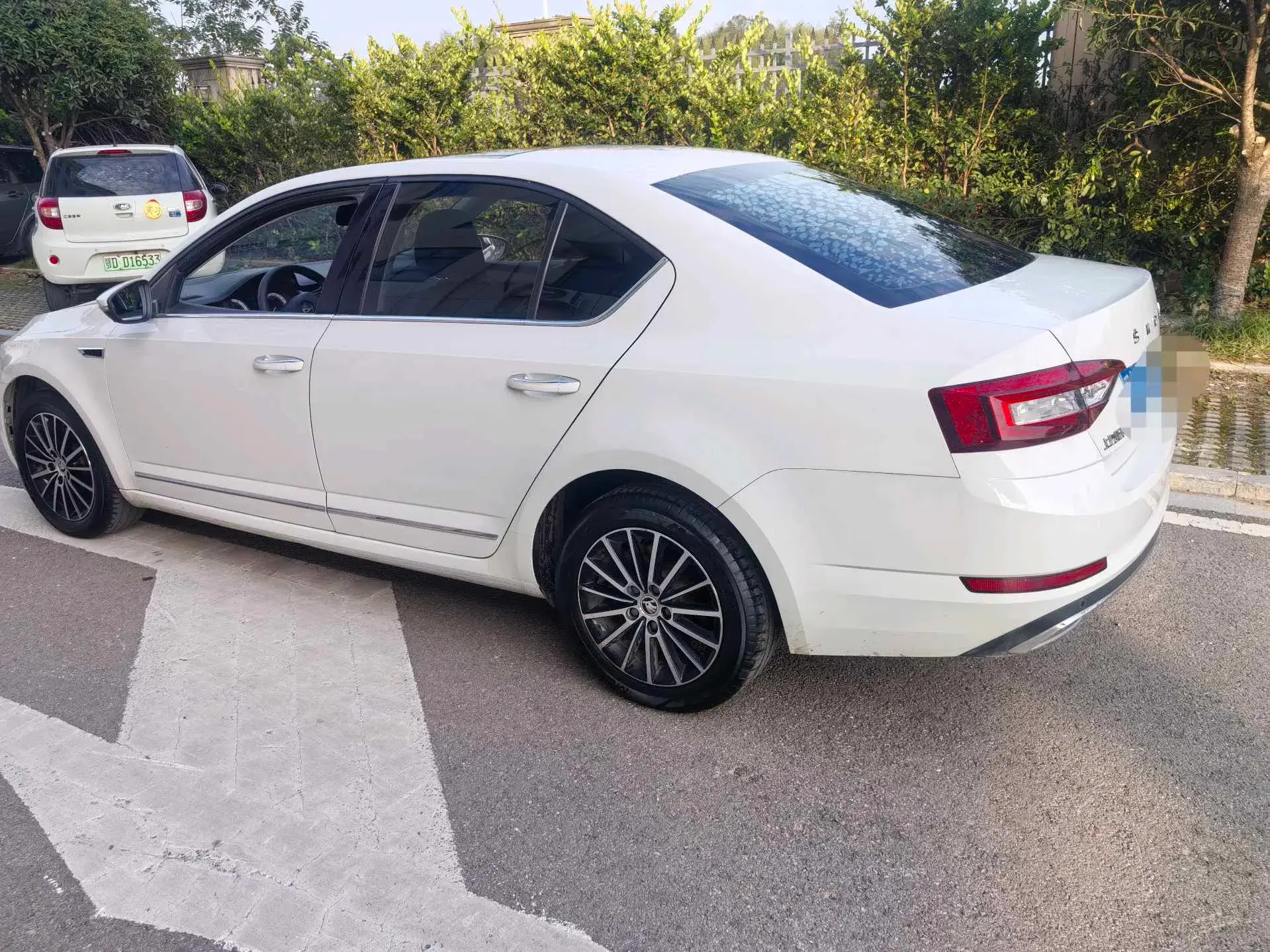 2019 SKODA OCTAVIA thumbnail 4