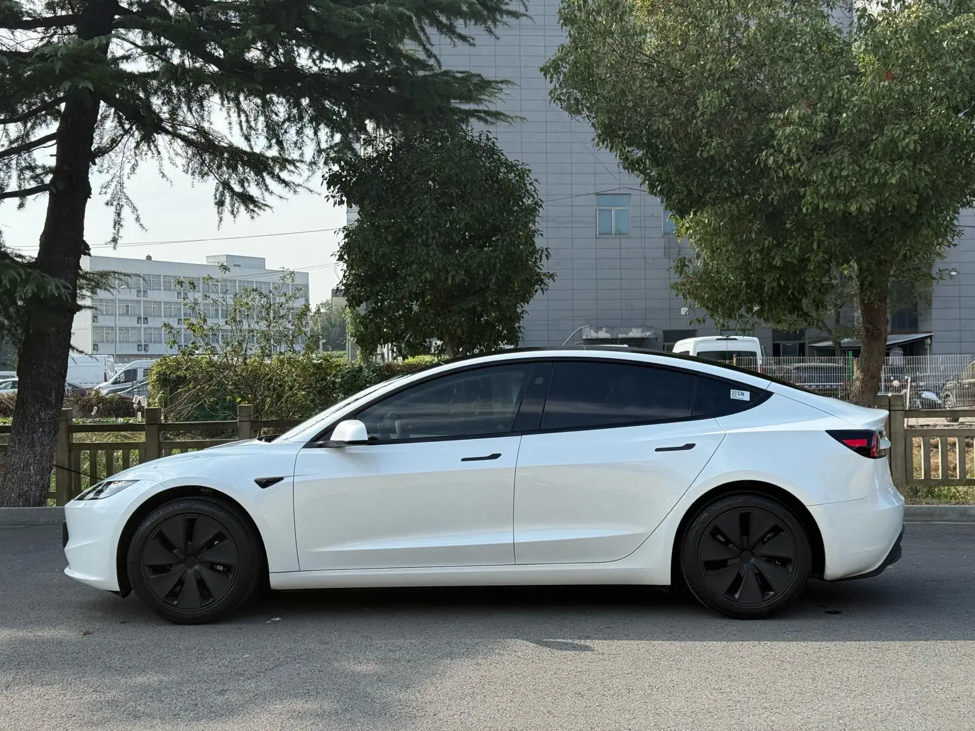 2025 TESLA MODEL thumbnail 3