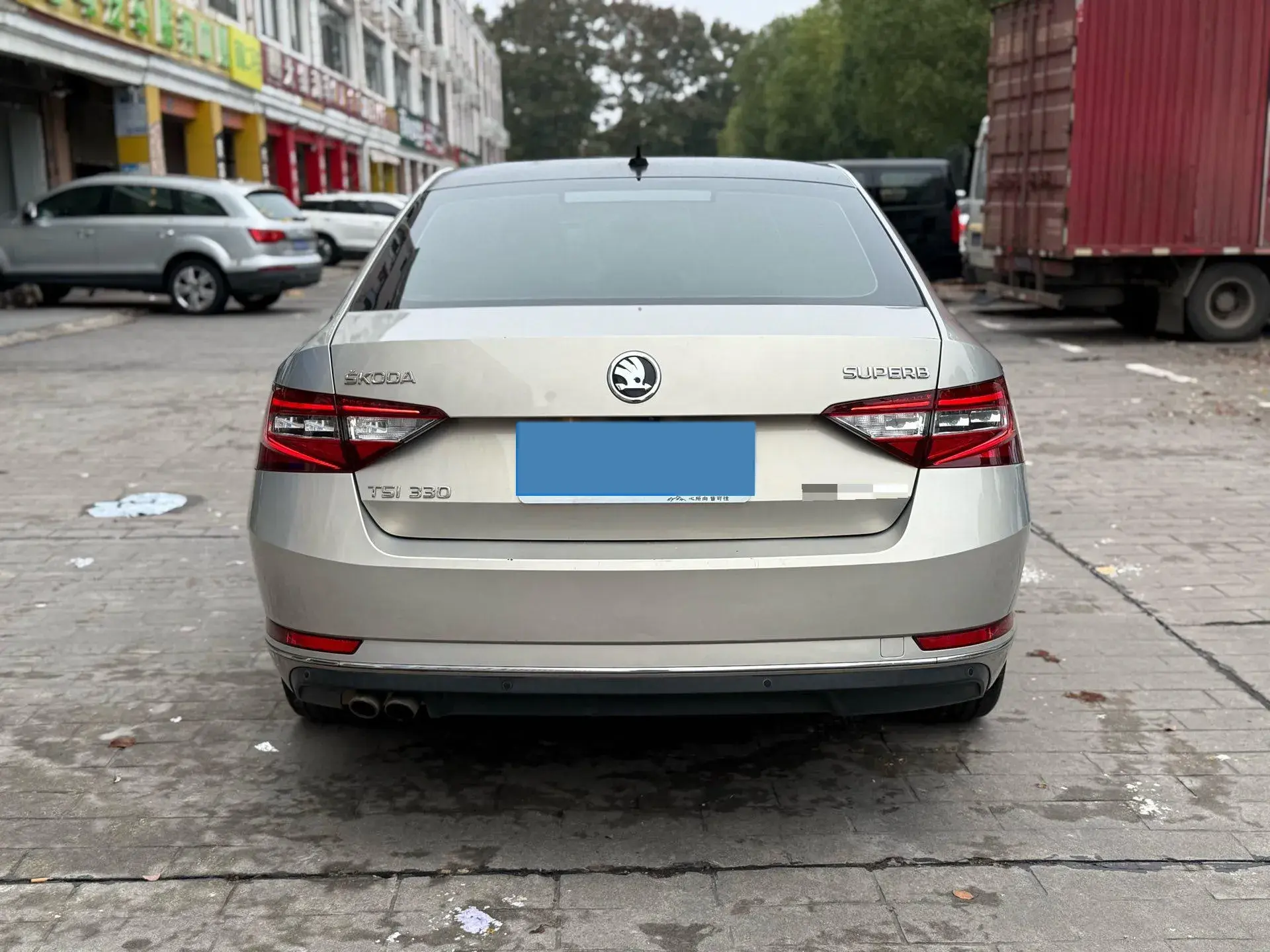 2018 SKODA SUPERB thumbnail 4