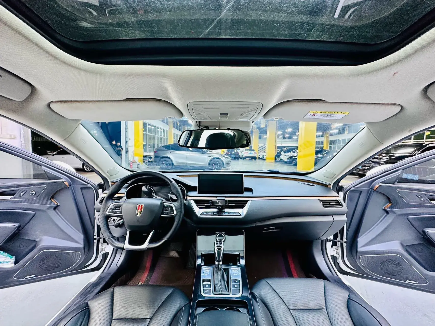 2019 HONGQI H5 thumbnail 4