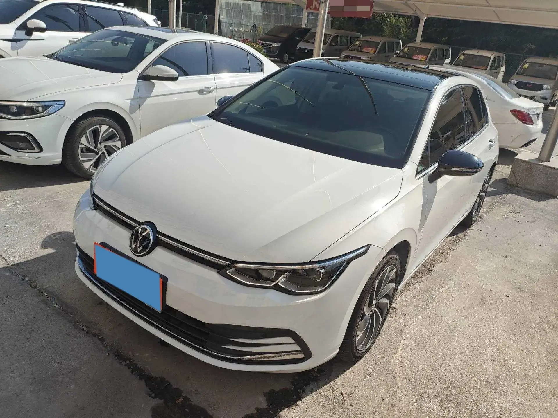2021 VOLKSWAGEN GOLF view 1