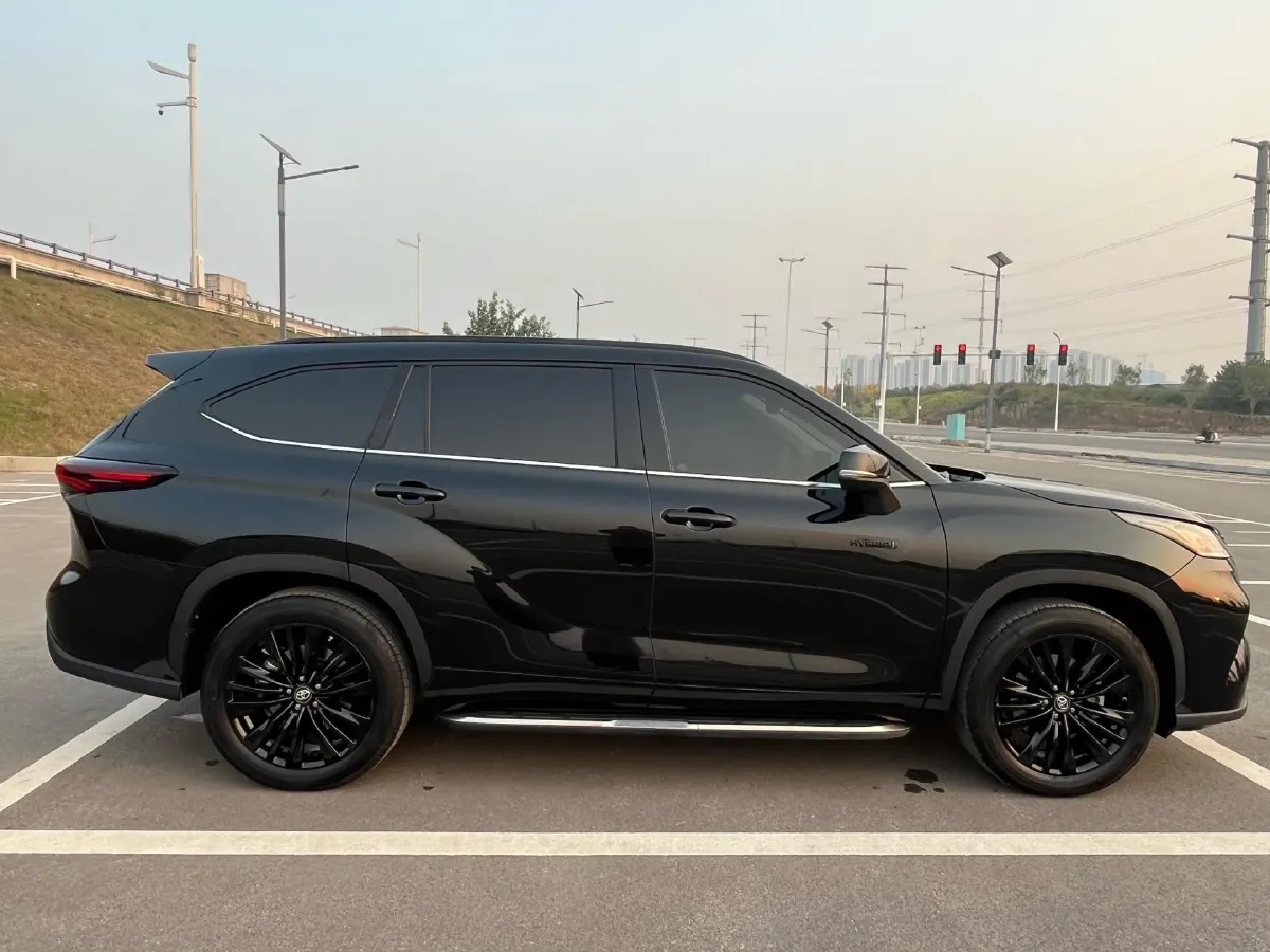 2023 Toyota Highlander 2.5L 189HP L4 E-CVT Hybrid,autocango,china used car exporter,china ev exporter,chinese used car exporter,chinese used ev exporter