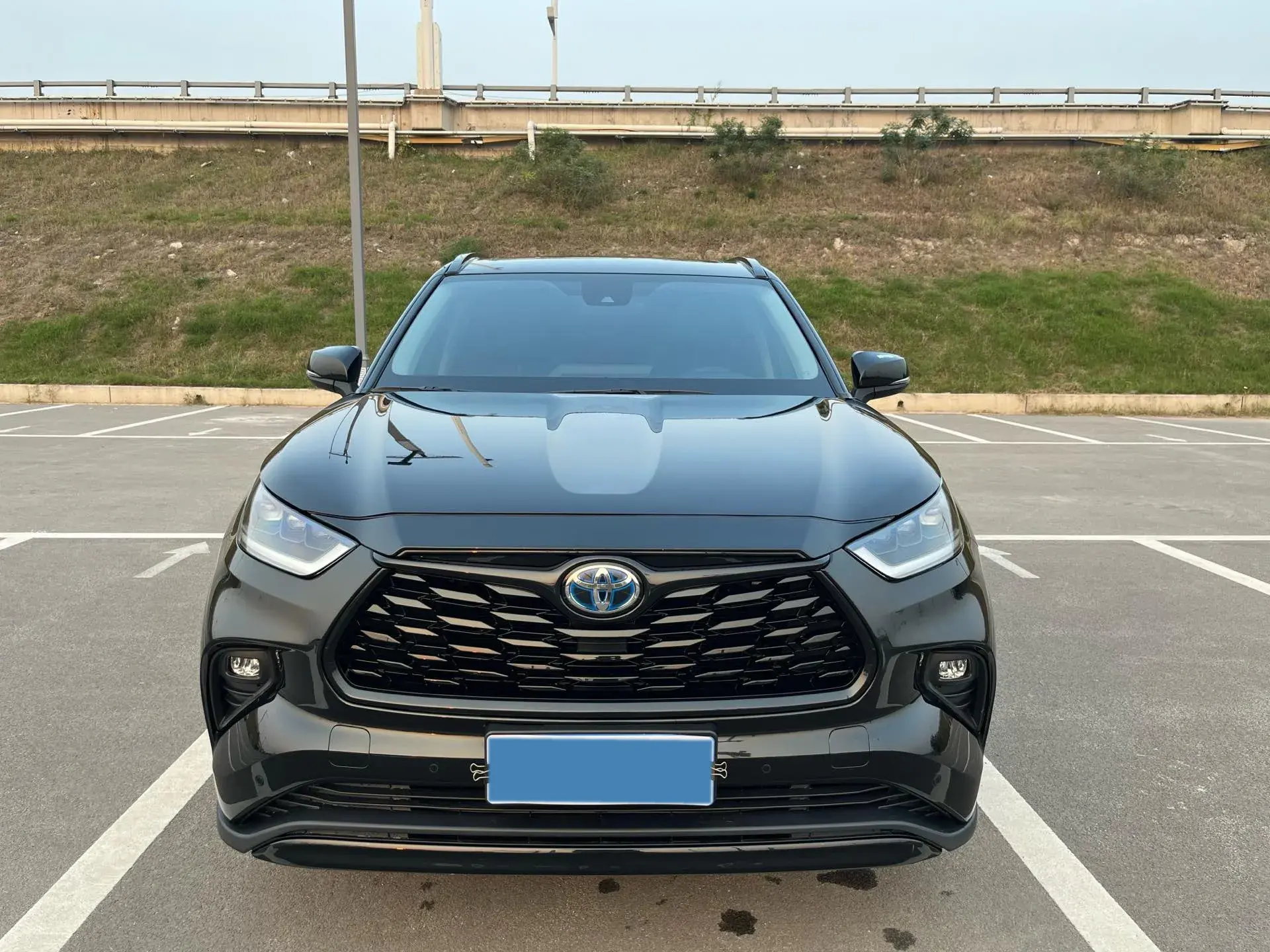 2023 TOYOTA HIGHLANDER thumbnail 3