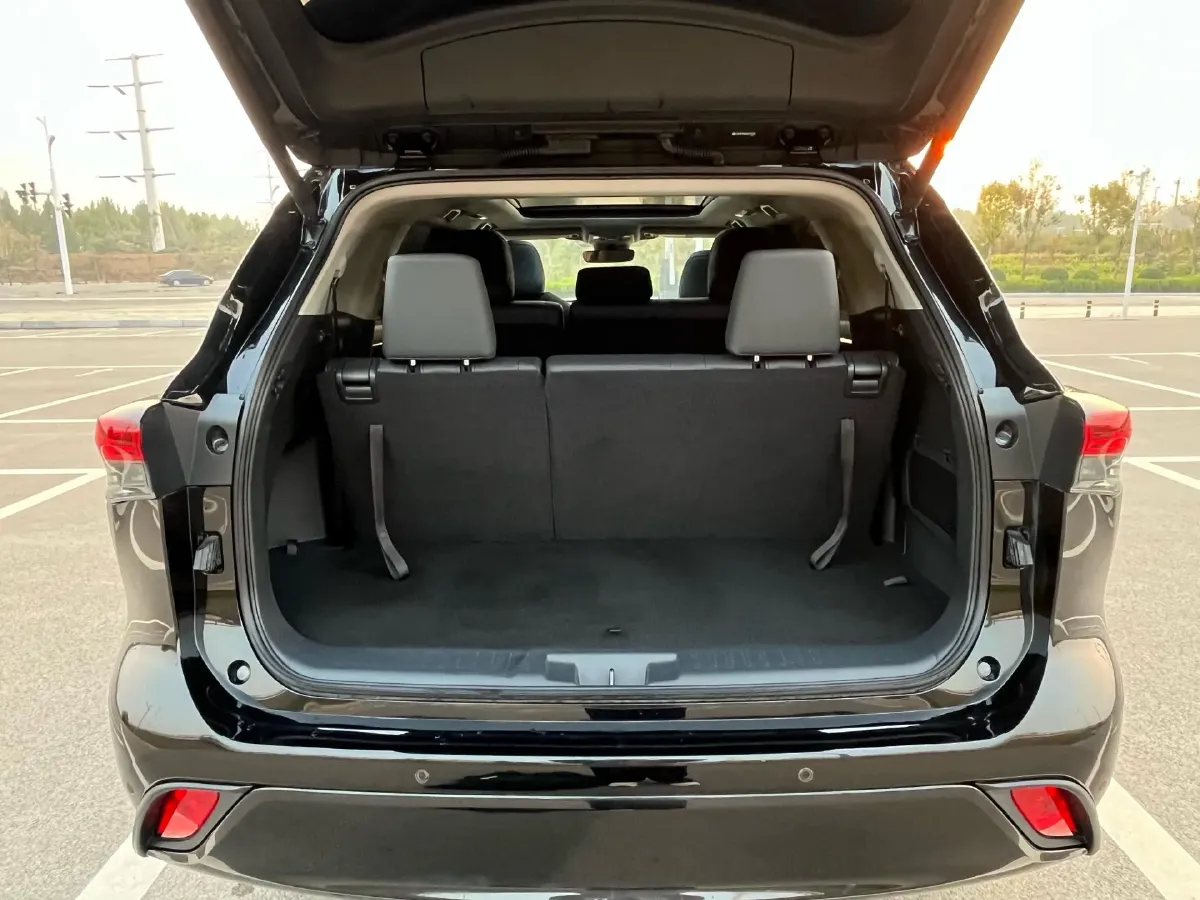 2023 Toyota Highlander 2.5L 189HP L4 E-CVT Hybrid,autocango,china used car exporter,china ev exporter,chinese used car exporter,chinese used ev exporter