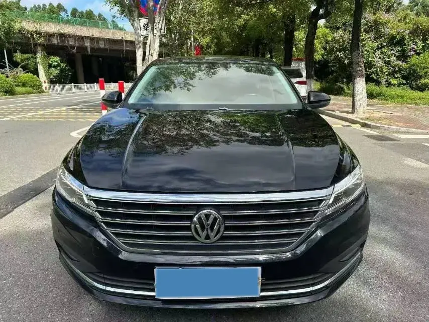 2019 VOLKSWAGEN LAVIDA thumbnail 2