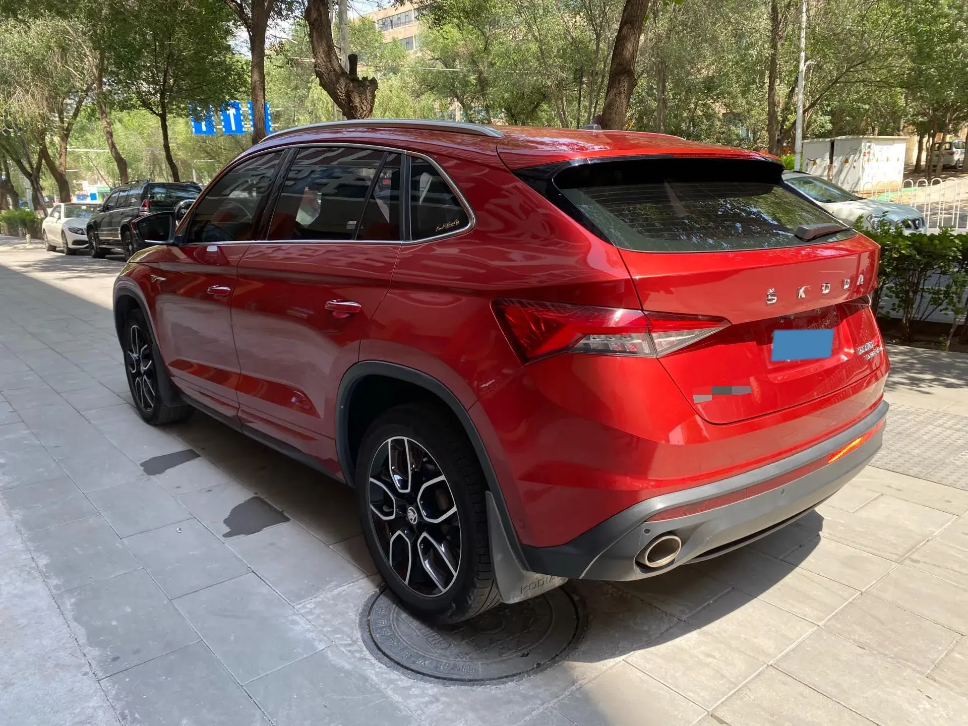 2019 SKODA KODIAK thumbnail 4