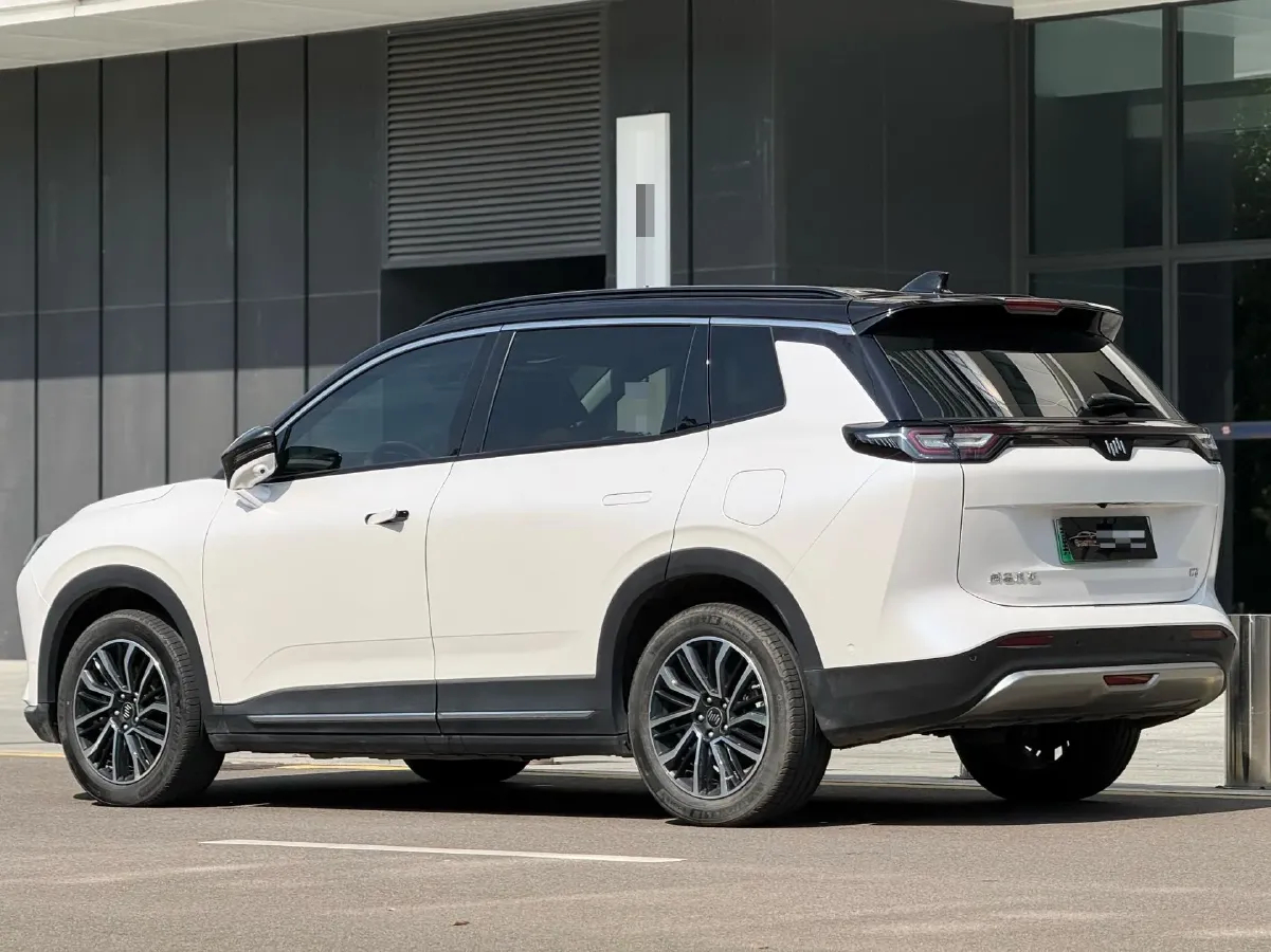 2021 Weltmeister W6 BEV 66.231KWH,autocango,china used car exporter,china ev exporter,chinese used car exporter,chinese used ev exporter