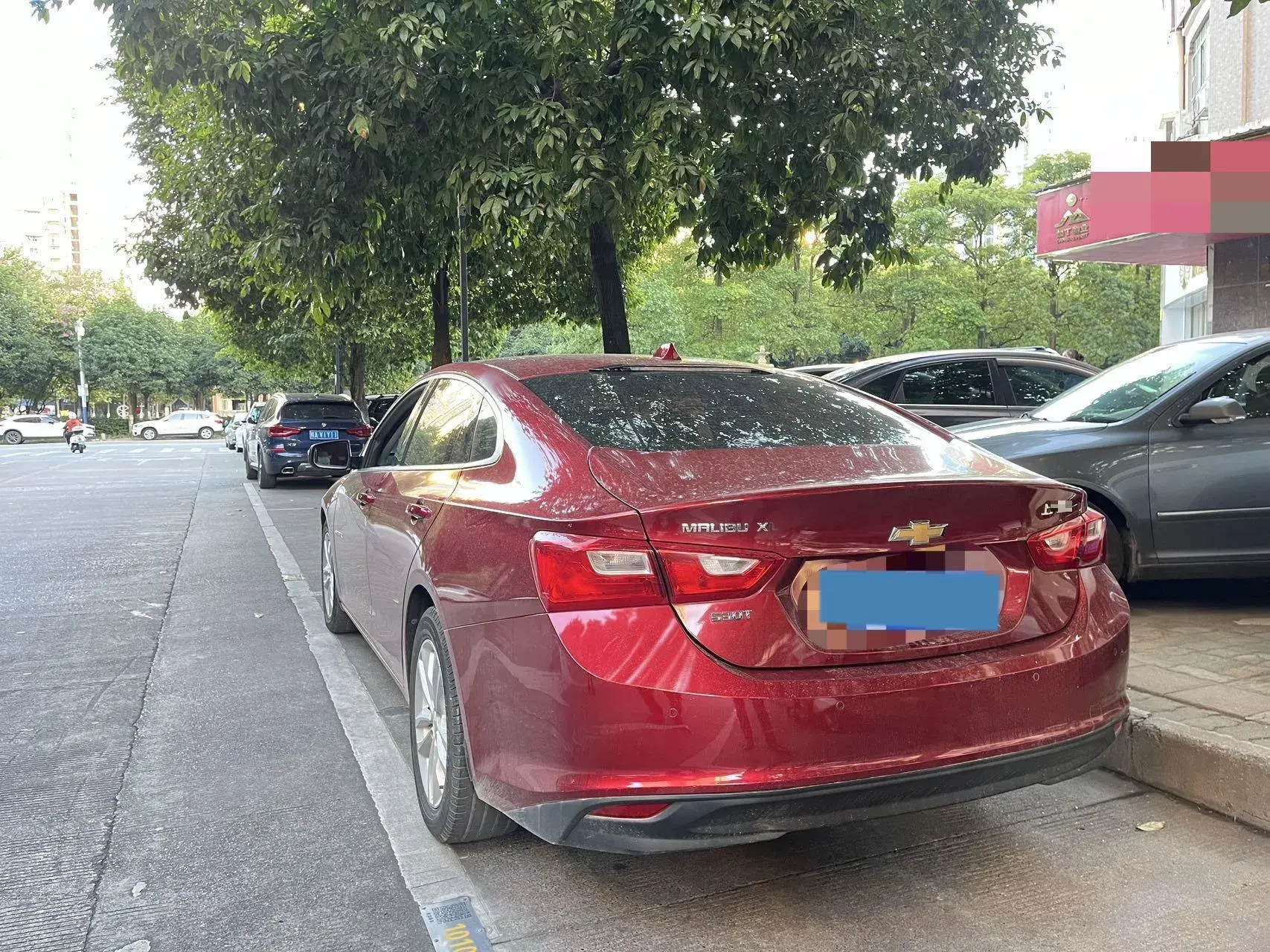 2018 CHEVROLET MALIBU thumbnail 3