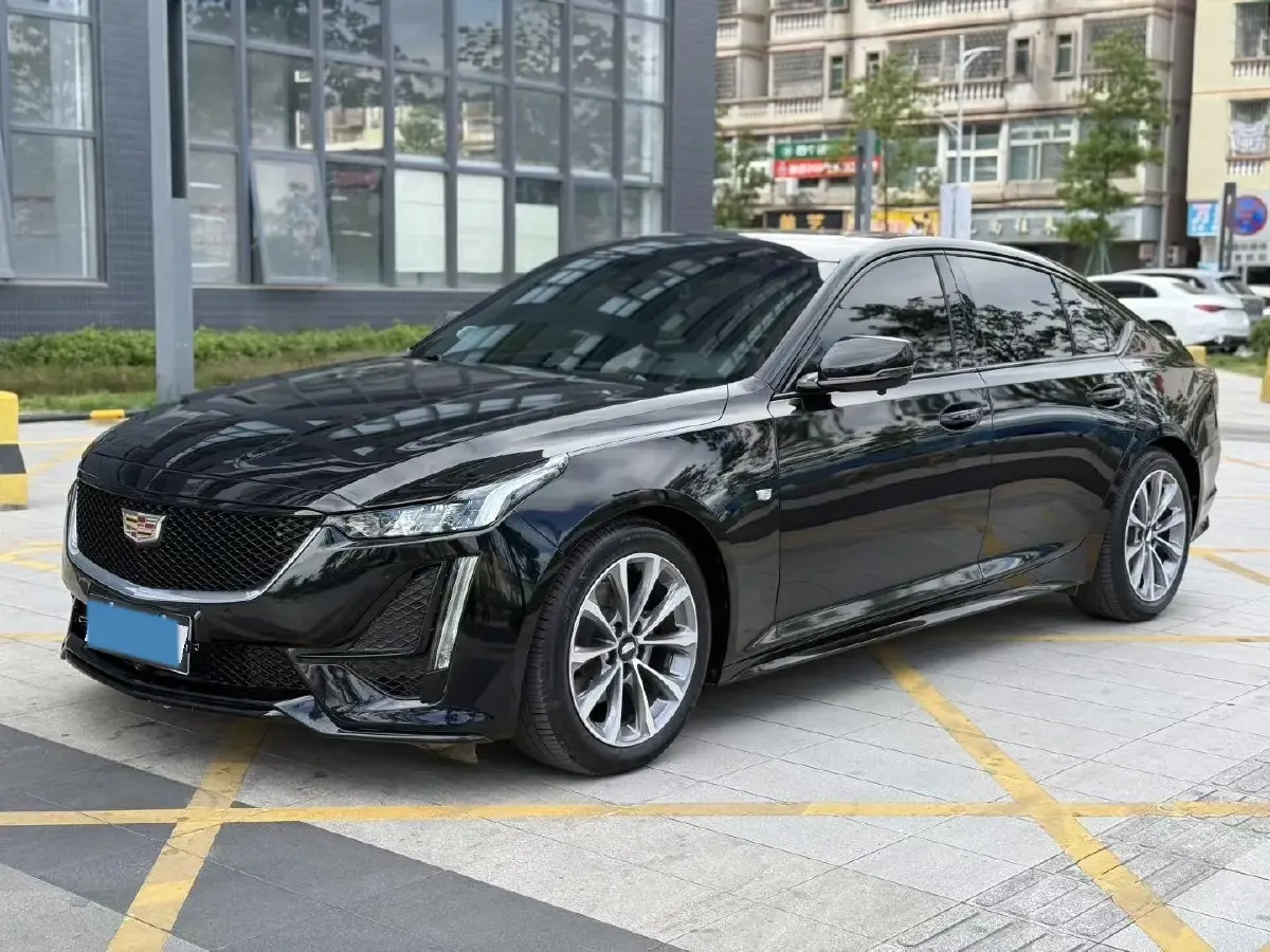 2021 Cadillac CT5 2.0T 237HP L4 10AT