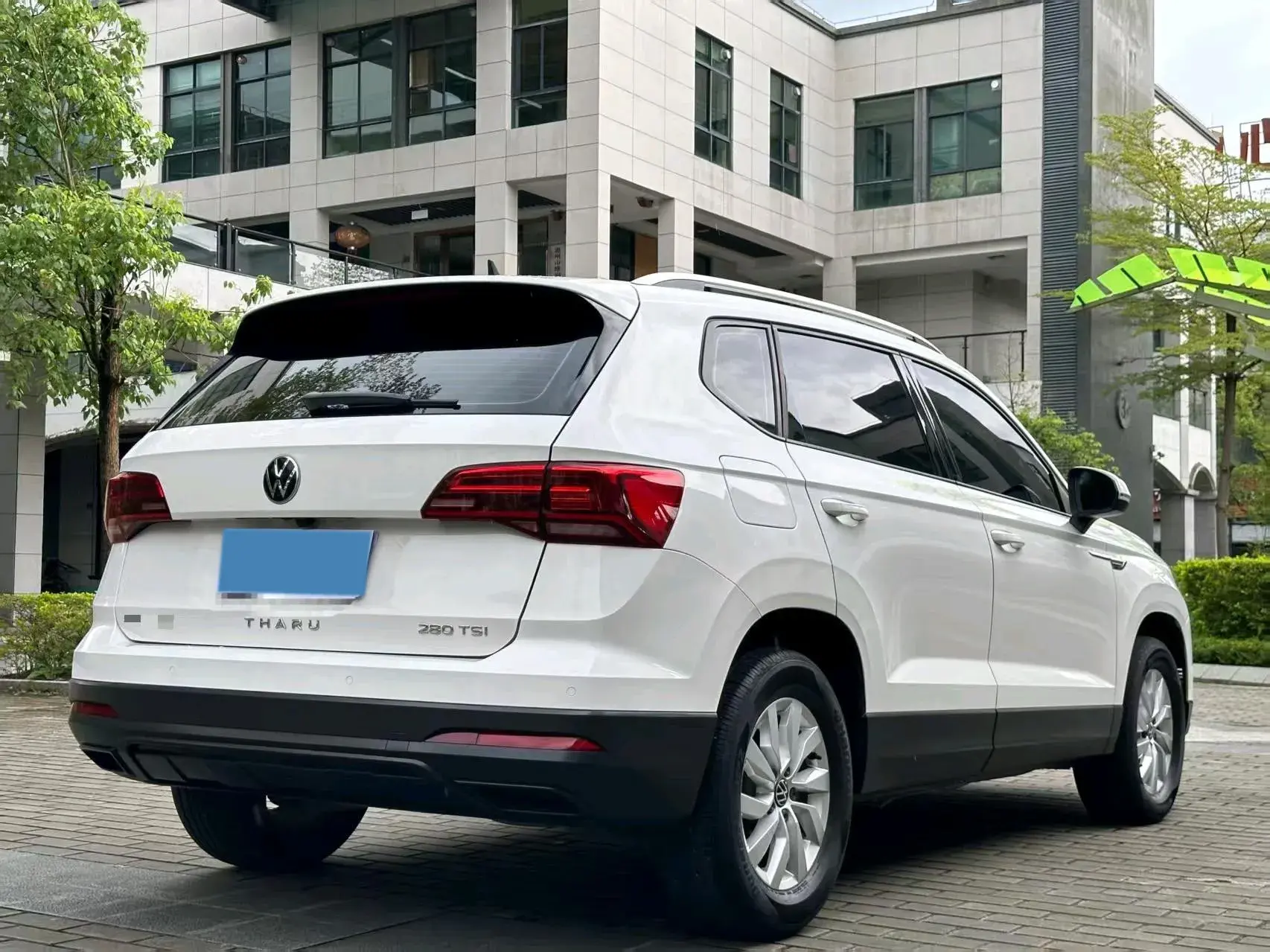 2020 VOLKSWAGEN THARU thumbnail 3