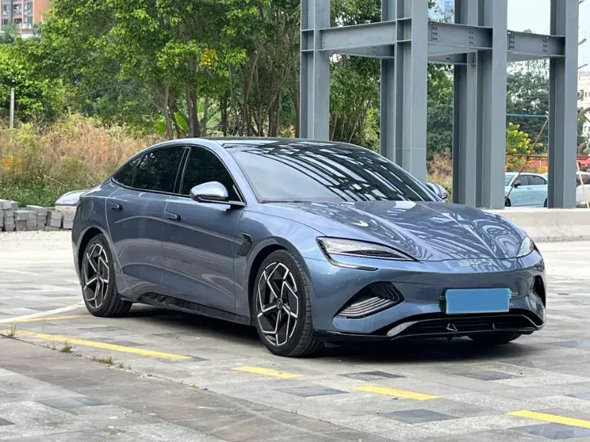 2023 BYD SEAL thumbnail 2