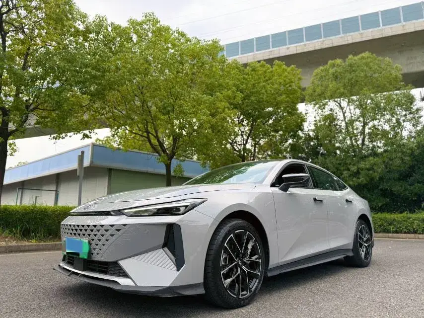 2023 ChangAn QiYuan A07 1.5L 95HP L4 REEV 28.4KWH