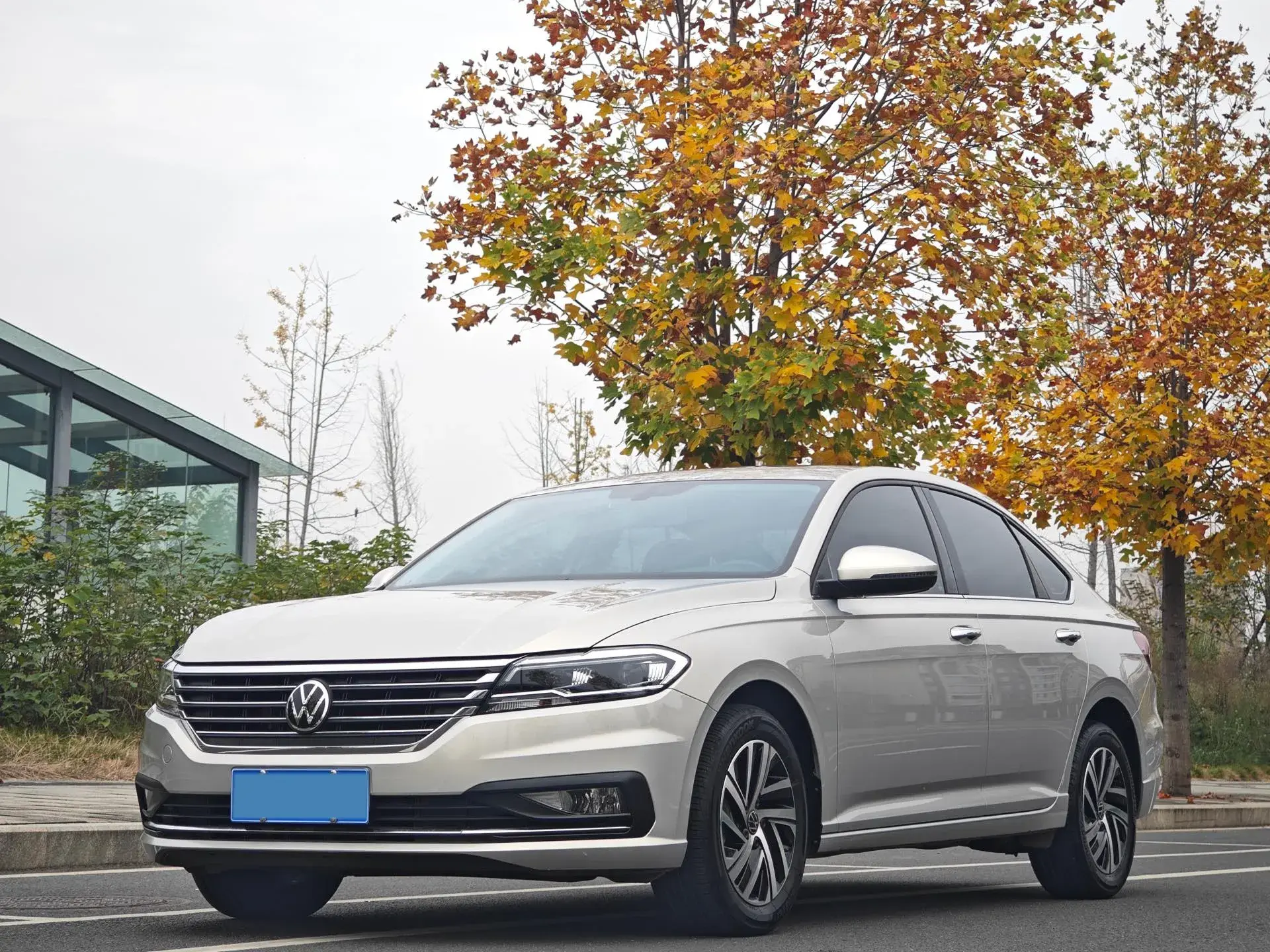 2022 VOLKSWAGEN LAVIDA view 1