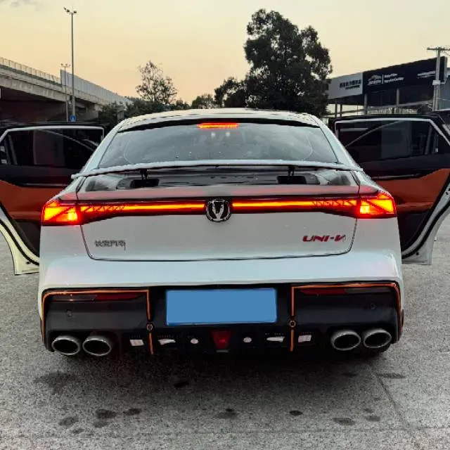 2023 ChangAn UNI-V 1.5T 188HP L4 7DCT,autocango,china used car exporter,china ev exporter,chinese used car exporter,chinese used ev exporter