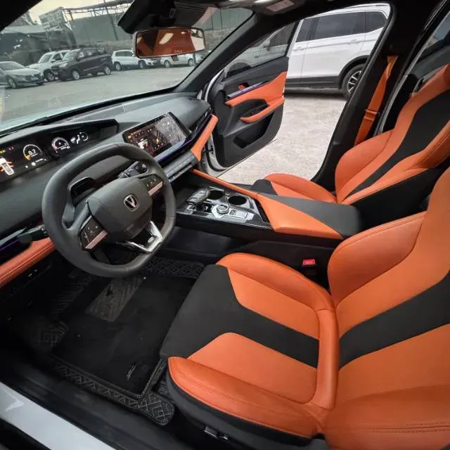 2023 ChangAn UNI-V 1.5T 188HP L4 7DCT,autocango,china used car exporter,china ev exporter,chinese used car exporter,chinese used ev exporter