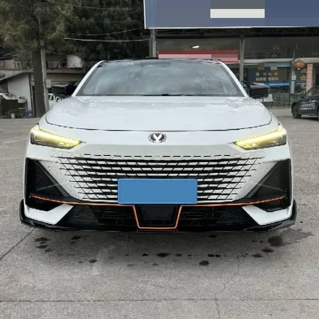 2023 ChangAn UNI-V 1.5T 188HP L4 7DCT,autocango,china used car exporter,china ev exporter,chinese used car exporter,chinese used ev exporter