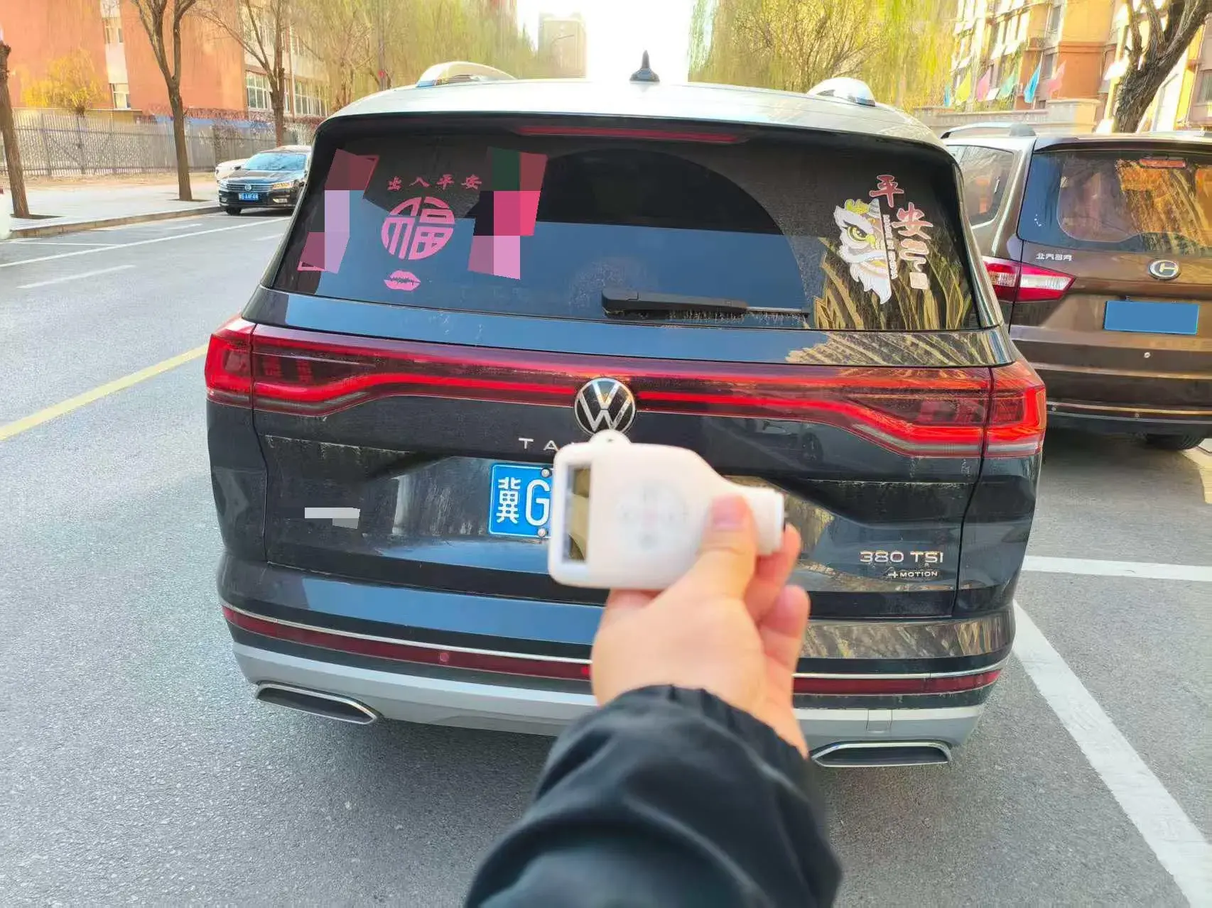 2021 VOLKSWAGEN TALAGON thumbnail 3