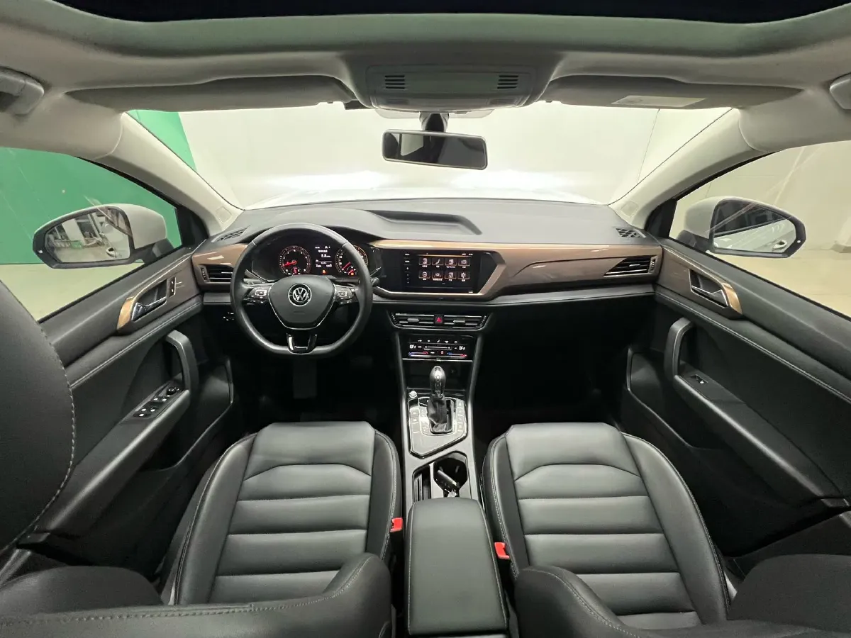 2021 Volkswagen Tharu 1.4T 150HP L4 7DCT,autocango,china used car exporter,china ev exporter,chinese used car exporter,chinese used ev exporter