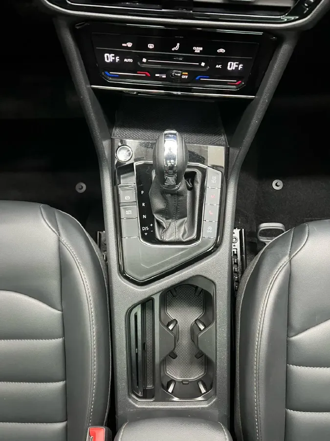 2021 Volkswagen Tharu 1.4T 150HP L4 7DCT,autocango,china used car exporter,china ev exporter,chinese used car exporter,chinese used ev exporter