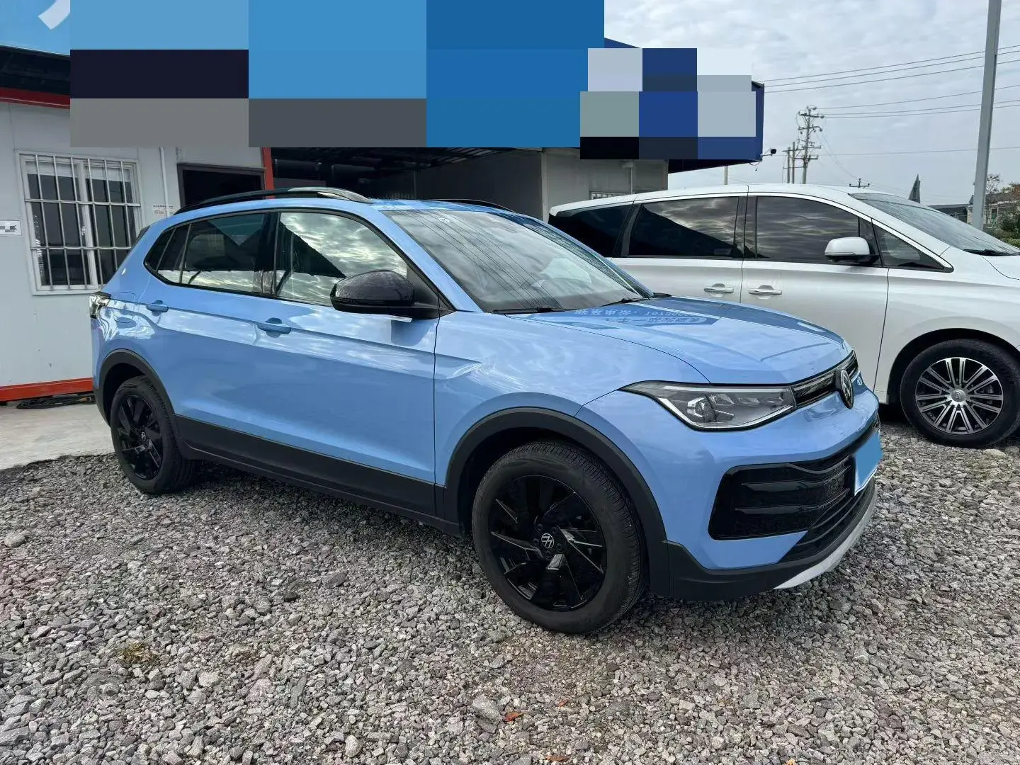 2025 VOLKSWAGEN THARU thumbnail 3