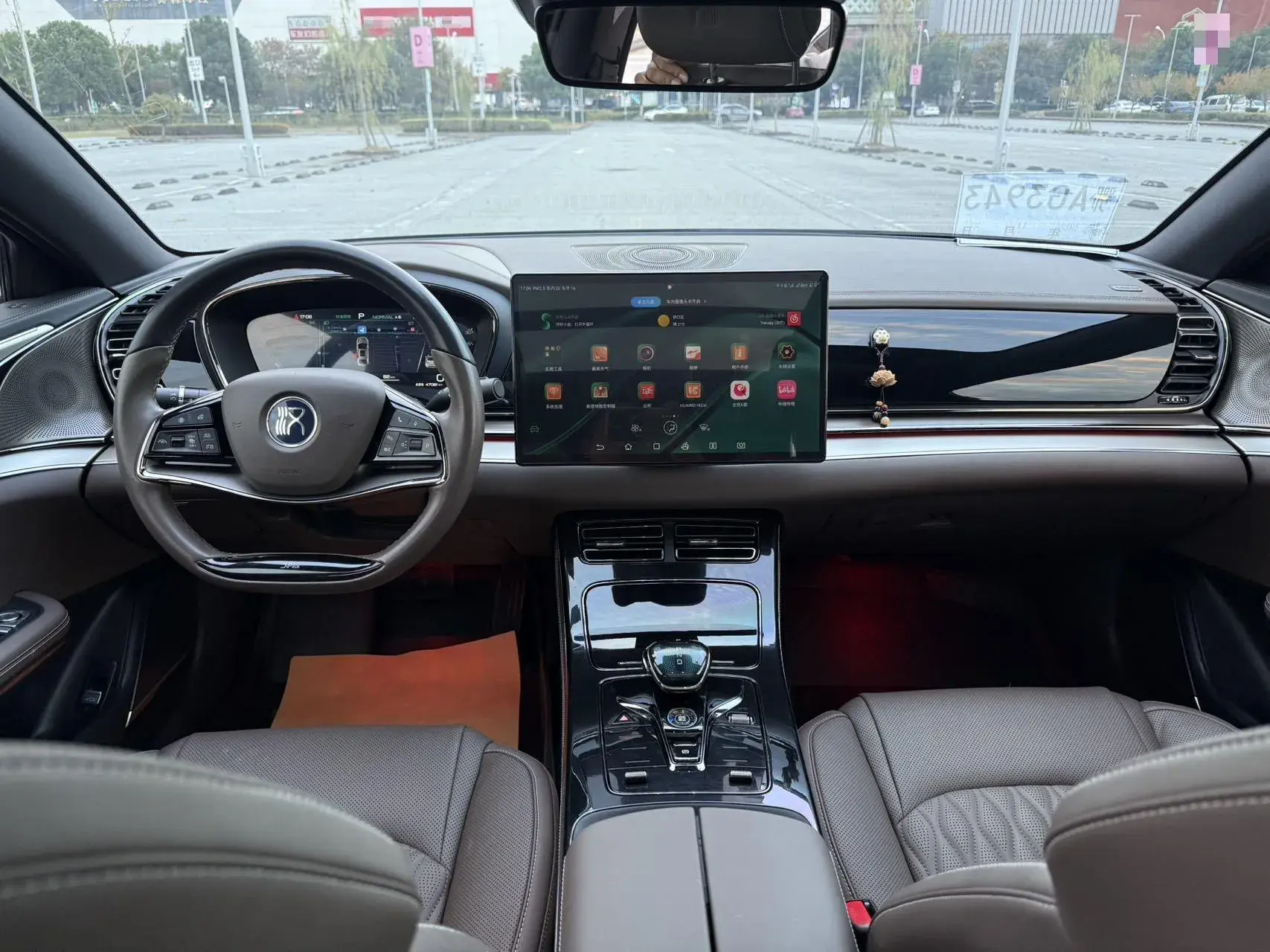 2023 BYD HAN thumbnail 4