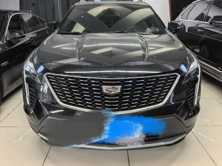 2023 CADILLAC XT4 thumbnail 2