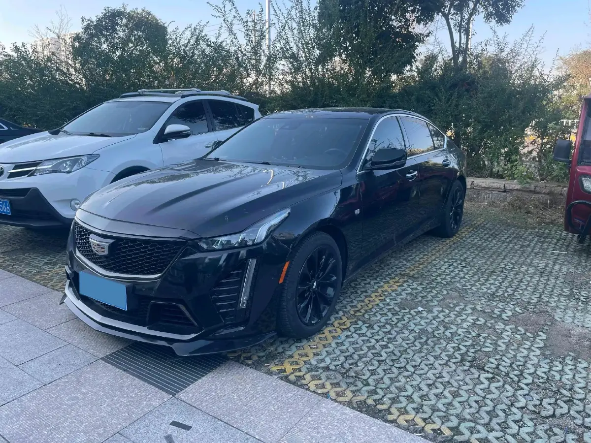 2021 Cadillac CT5 2.0T 237HP L4 10AT