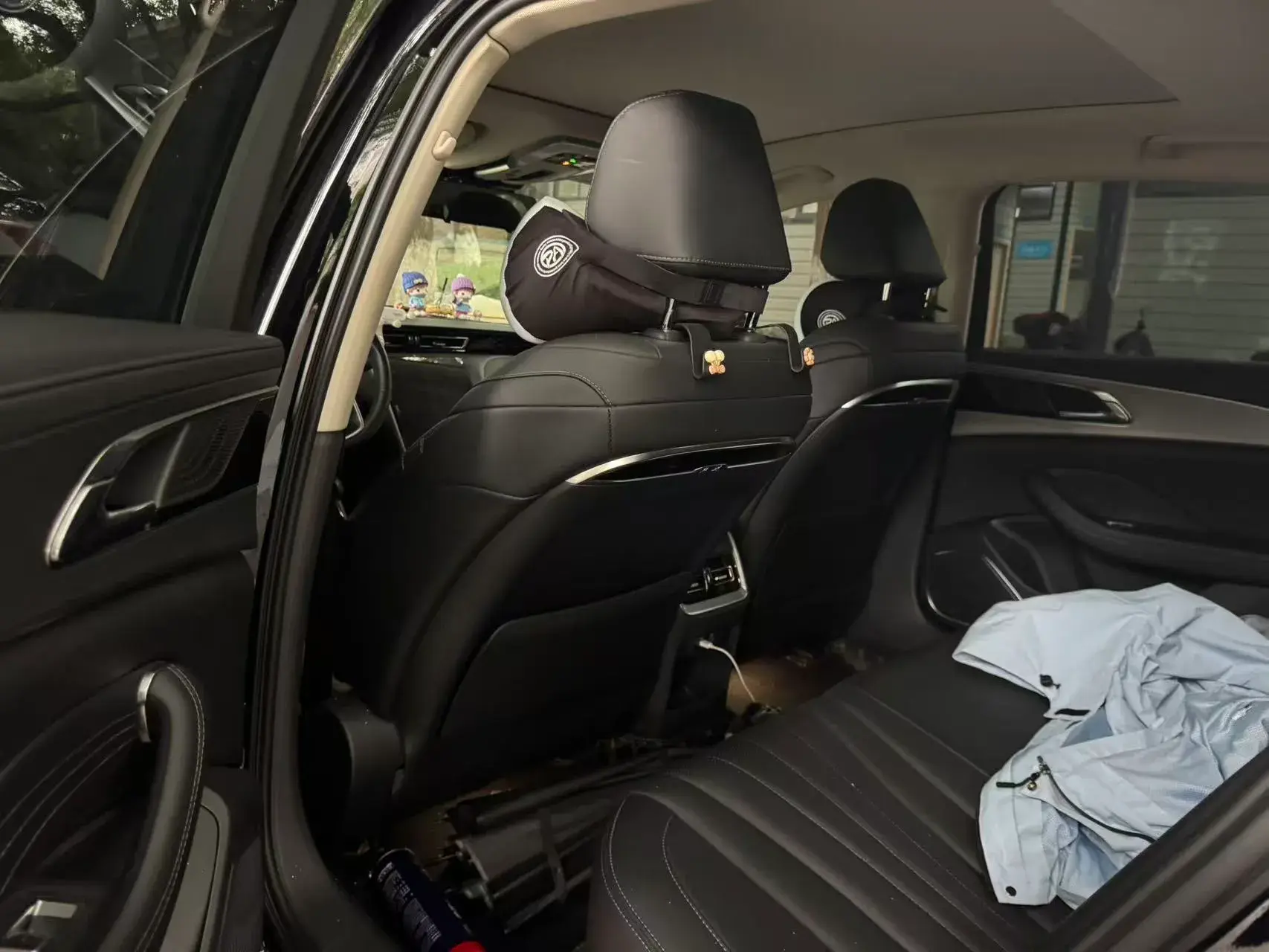 2024 HONGQI H5 thumbnail 4