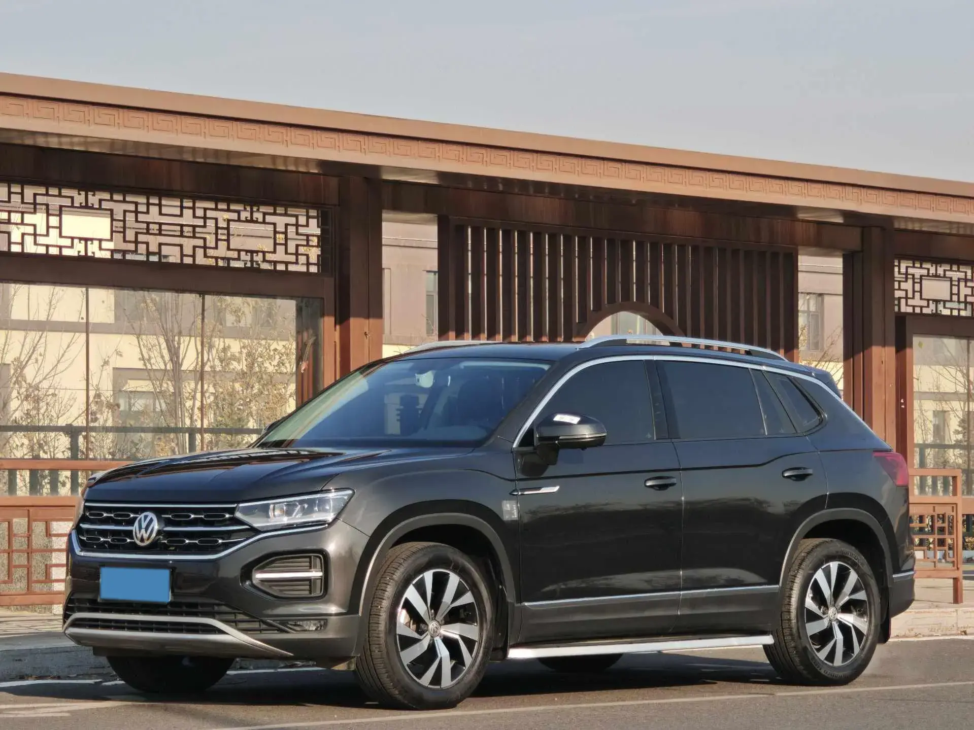 2021 VOLKSWAGEN TAYRON thumbnail 2