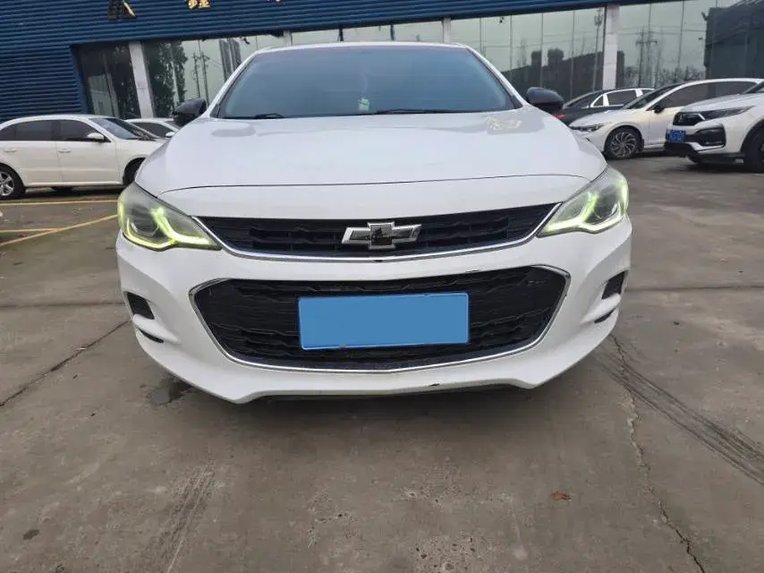 2019 CHEVROLET CAVALIER thumbnail 3