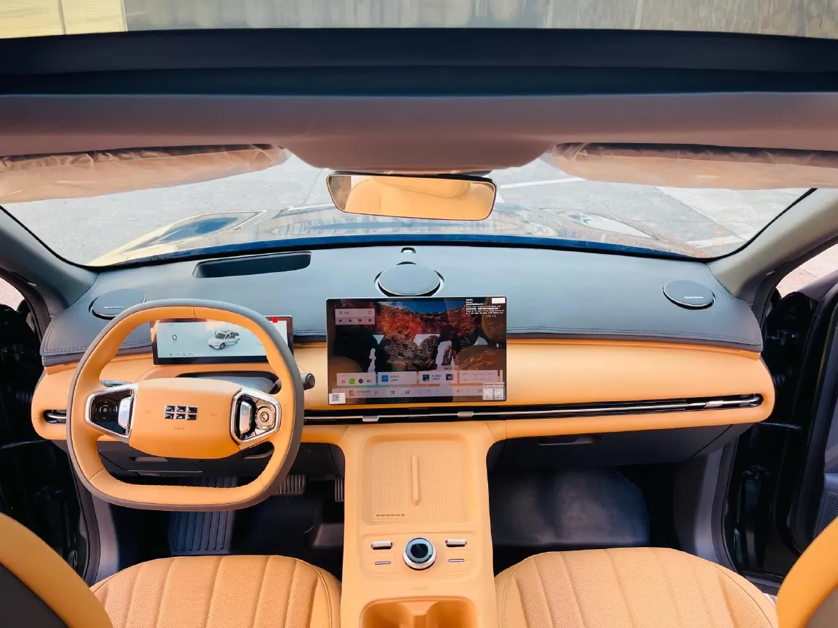 2025 Geely Galaxy Starship 7 1.5L 112HP L4 1DHT PHEV 19.09KWH,autocango,china used car exporter,china ev exporter,chinese used car exporter,chinese used ev exporter