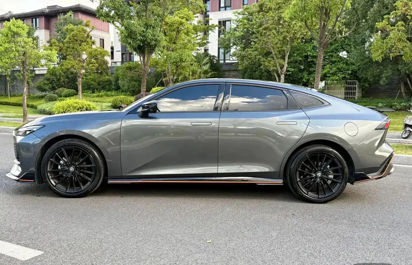 2023 CHANGAN UNI-V thumbnail 4