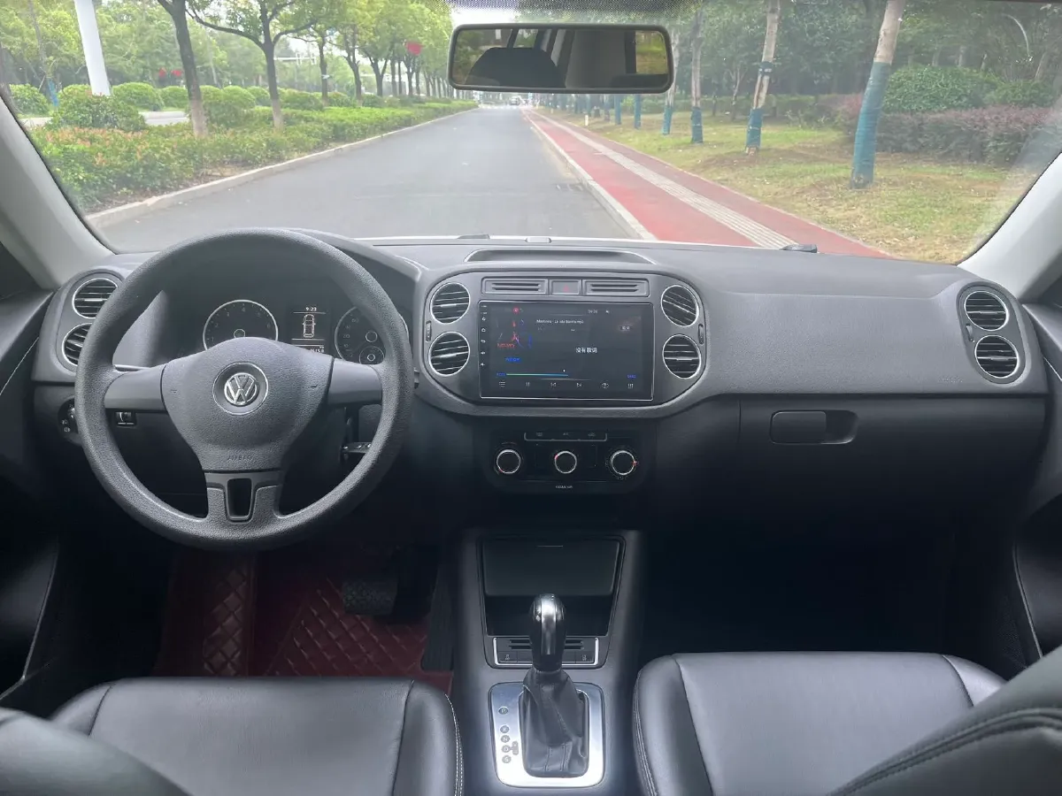 2017 Volkswagen Tiguan 1.8T 160HP L4 6AT,autocango,china used car exporter,china ev exporter,chinese used car exporter,chinese used ev exporter