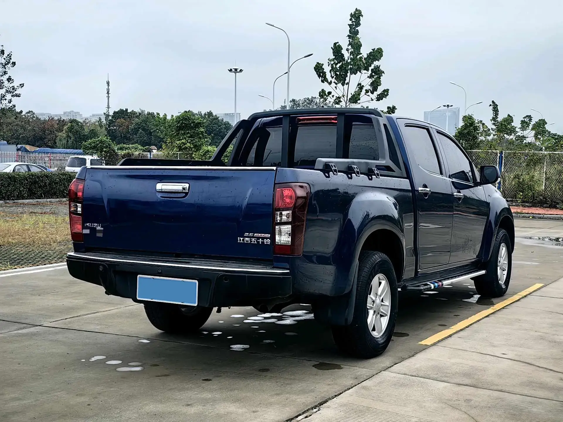 2023 ISUZU LINGTUO thumbnail 4