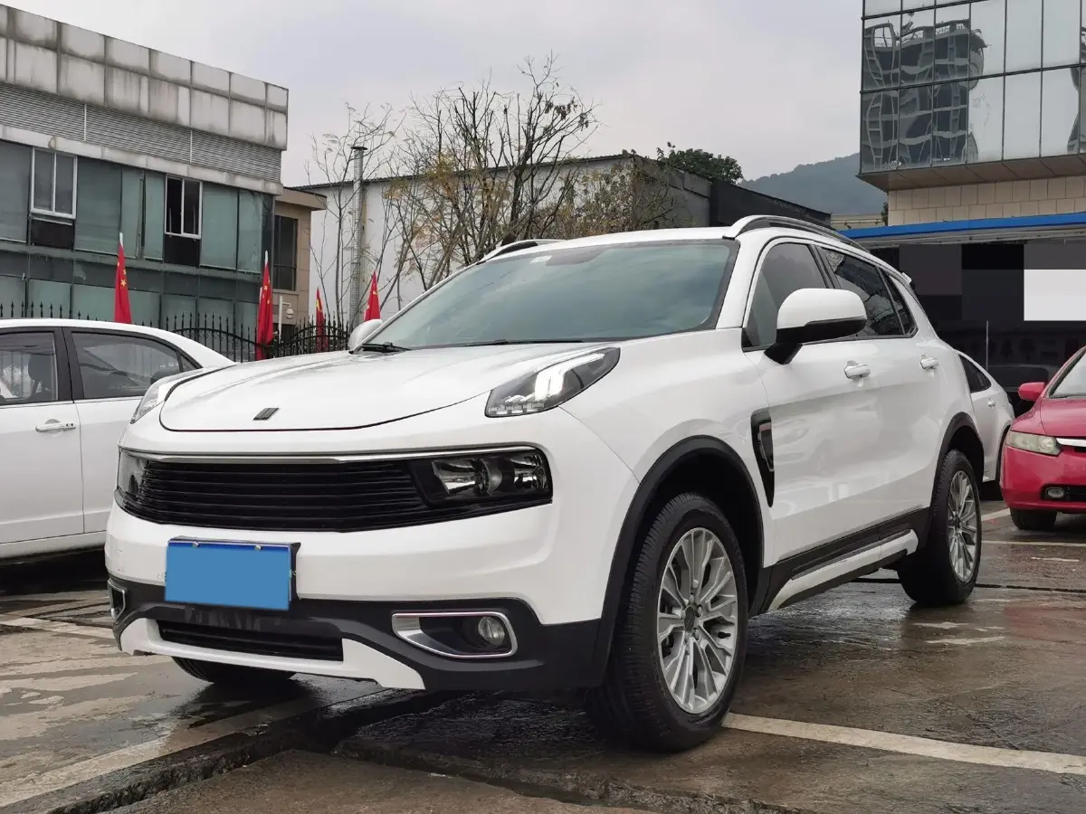 2018 LYNK&CO 01 2.0T 190HP L4 6AT