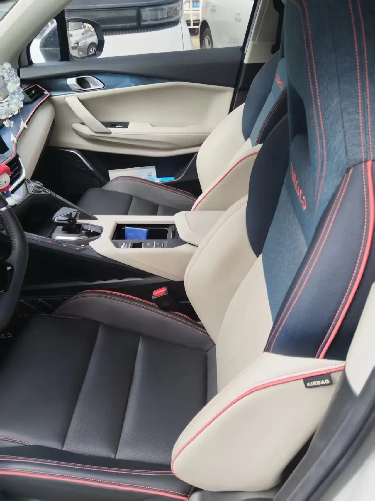 2020 LYNK&CO 06 thumbnail 4